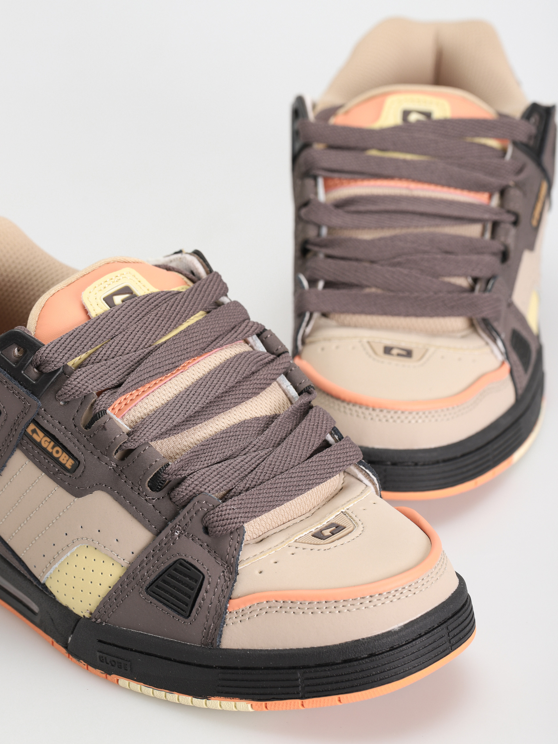 Topánky Globe Sabre (orange/multi)