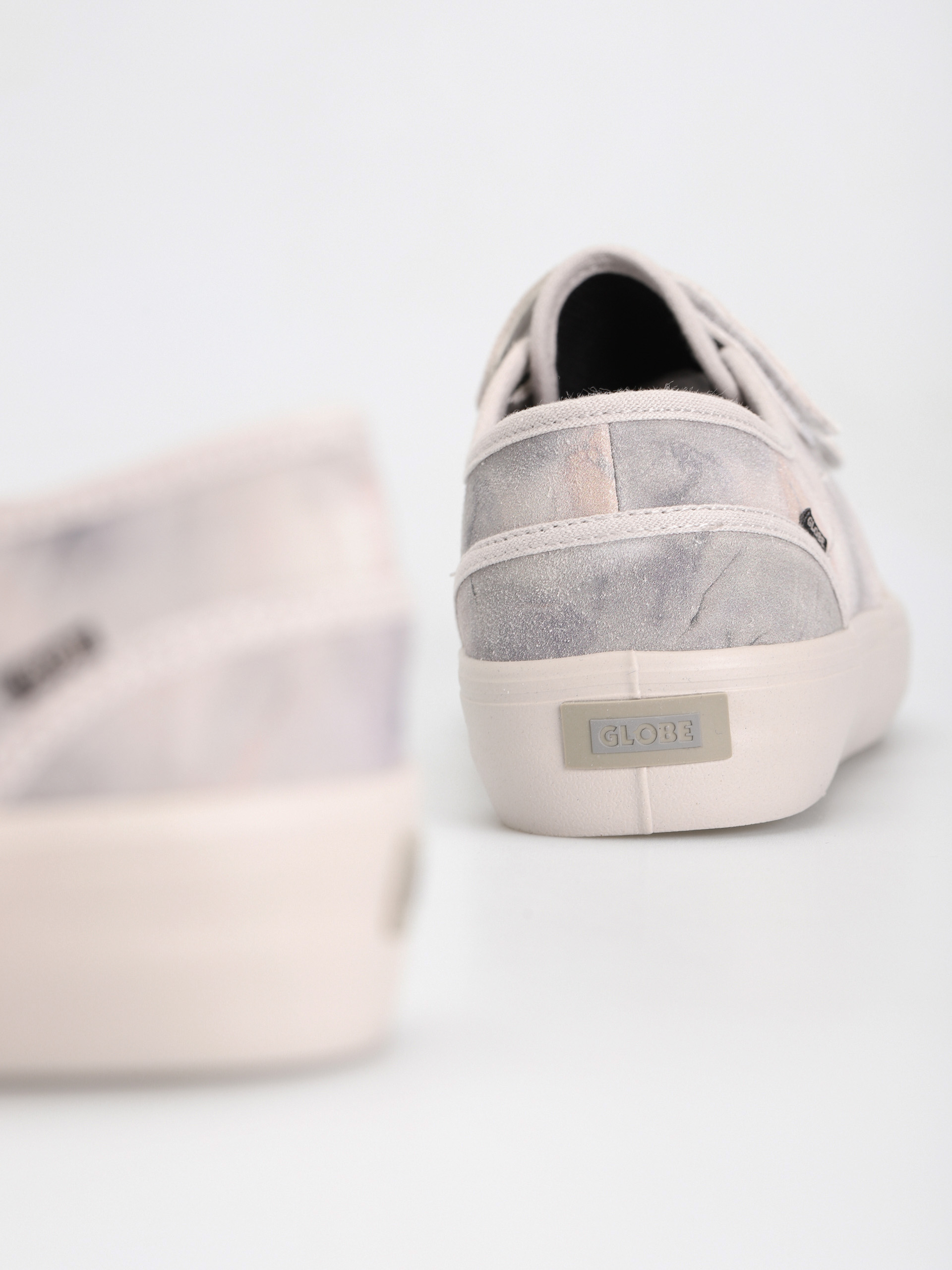 Topánky Globe Motley II Strap (grey/smoke)