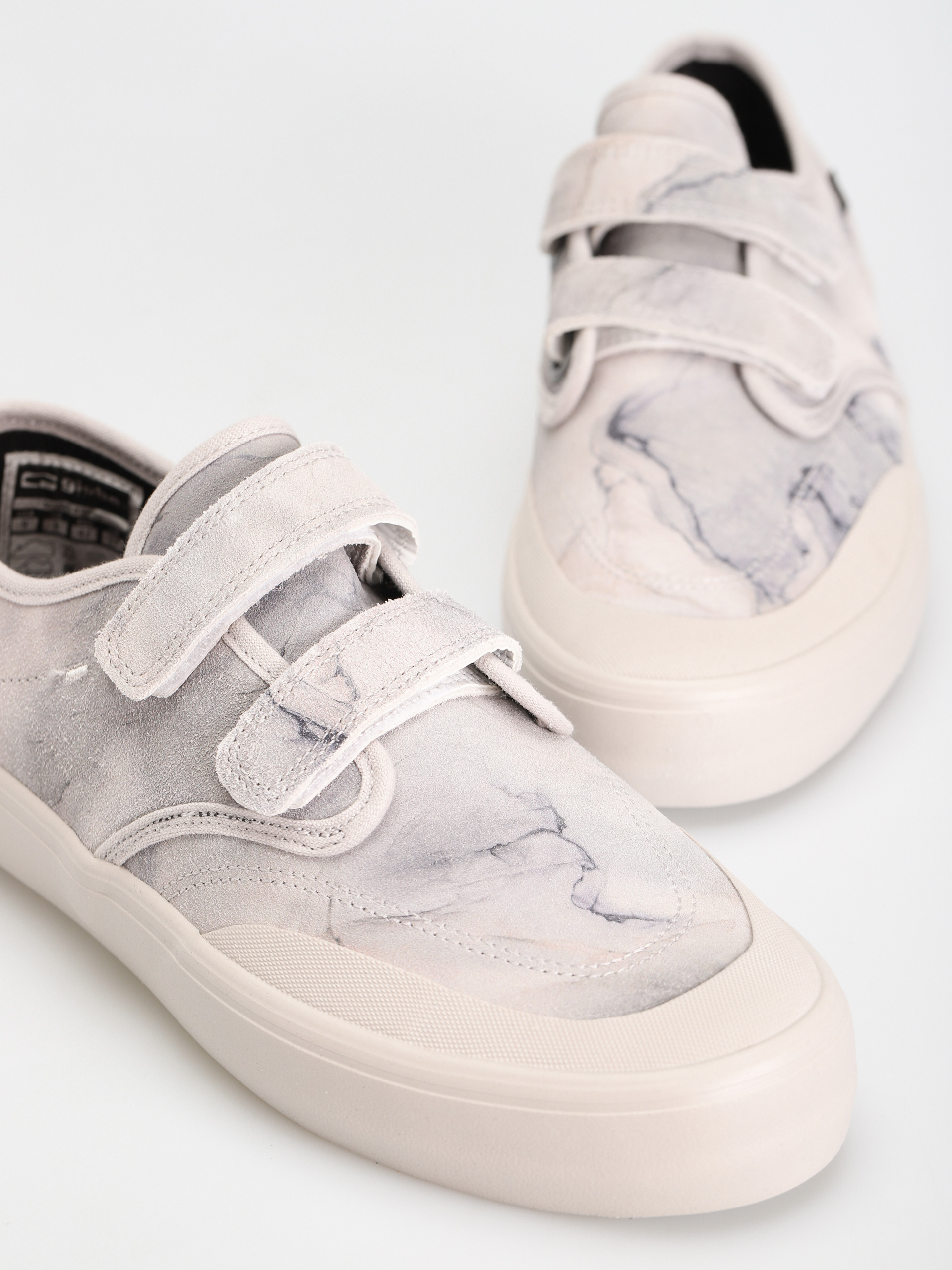 Topánky Globe Motley II Strap (grey/smoke)