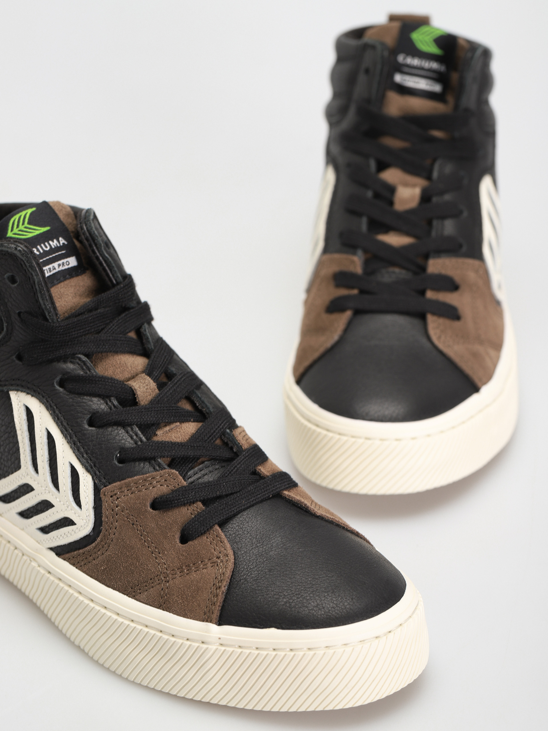 Topánky Cariuma Catiba High Pro (khaki)