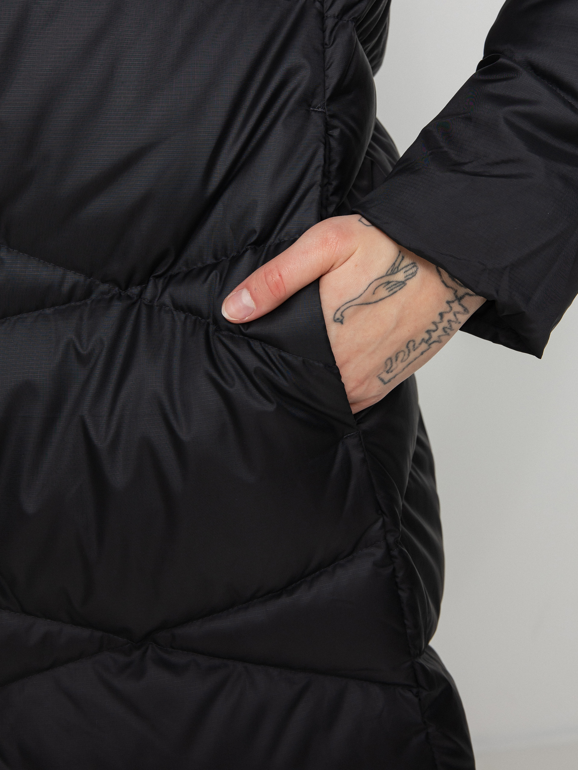 Bunda Helly Hansen Tundra Down Wmn (black)