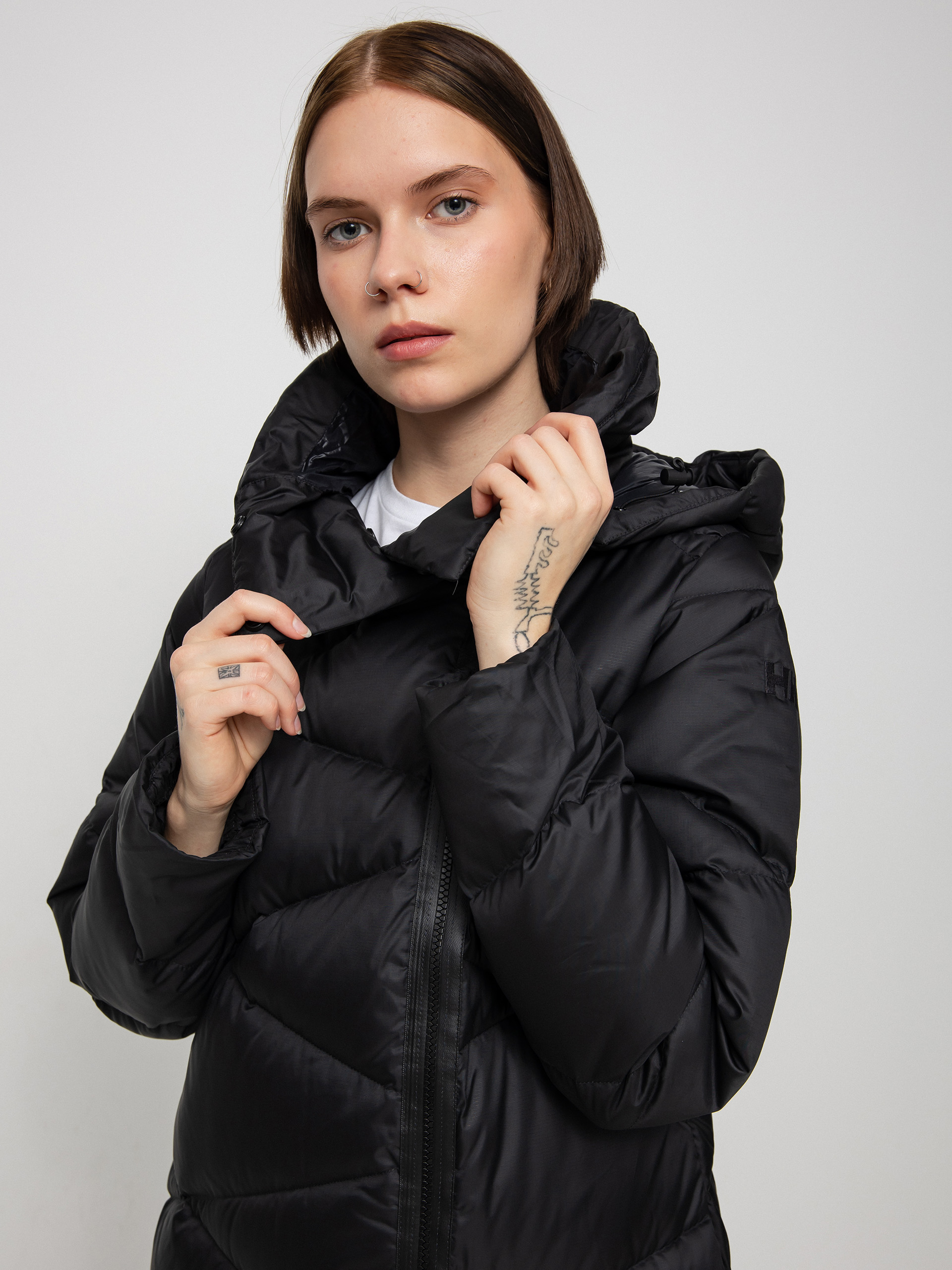 Bunda Helly Hansen Tundra Down Wmn (black)