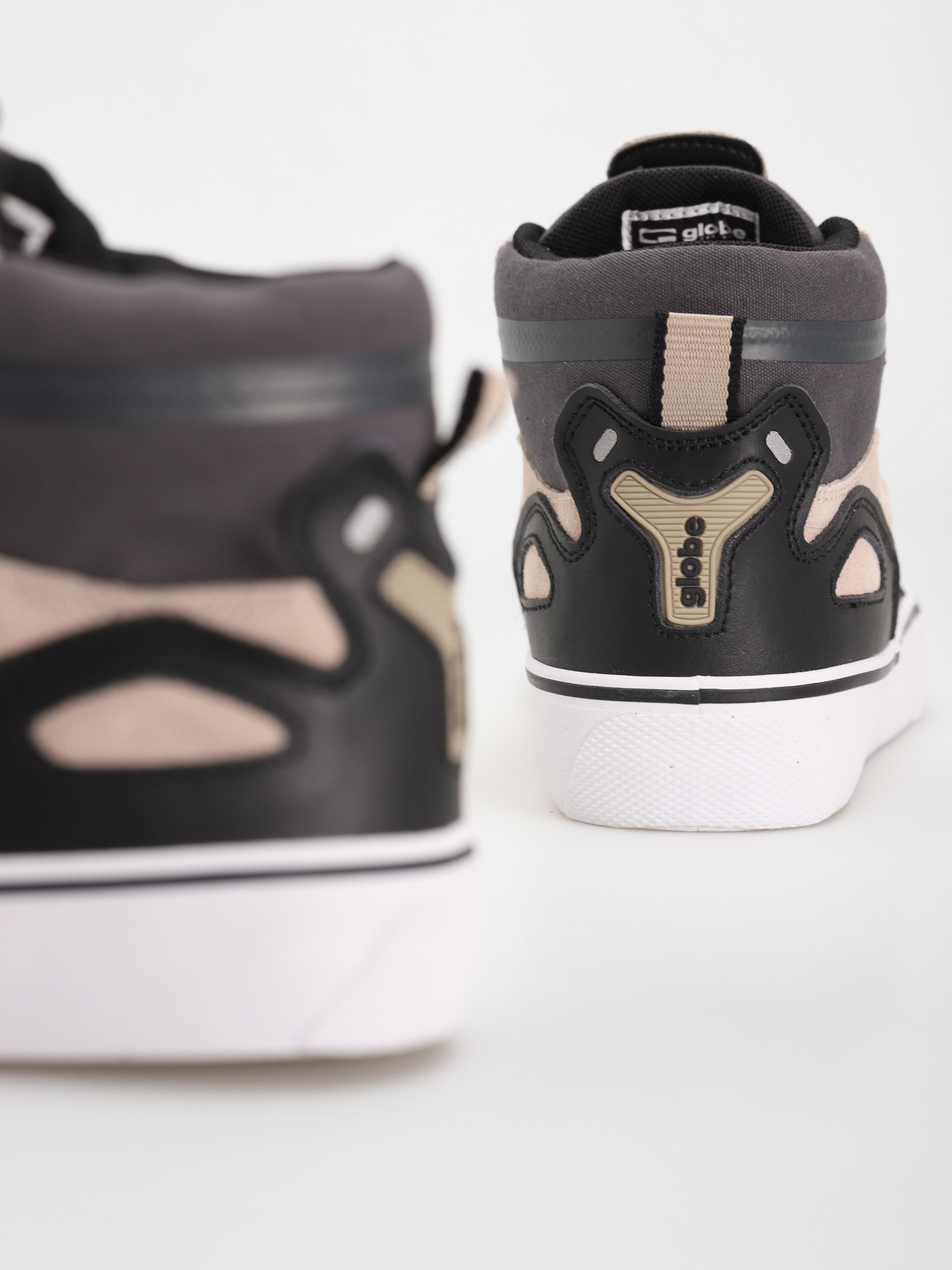 Topánky Globe Dimension (khaki/black)