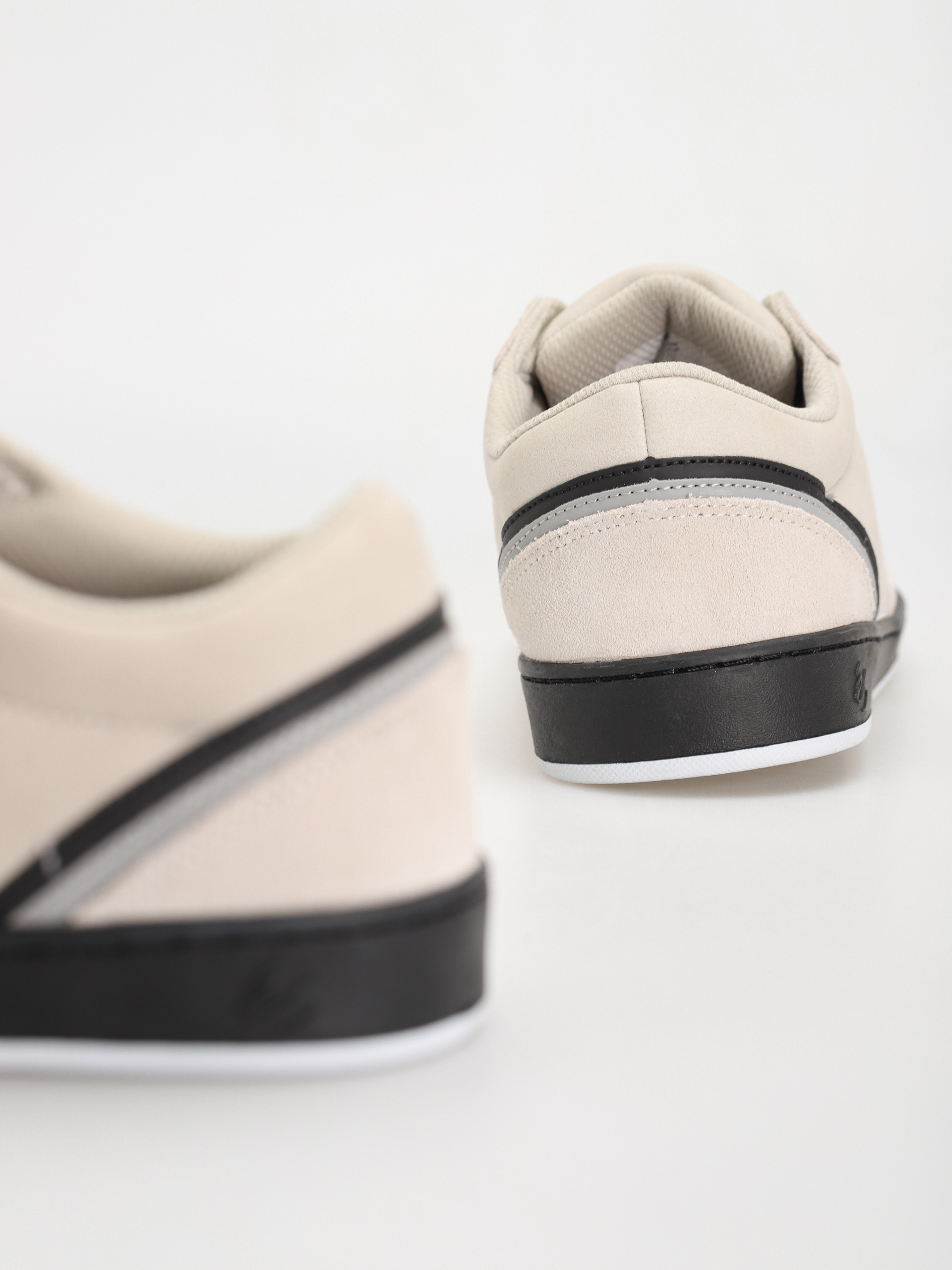 Topánky eS Eos (white/black)