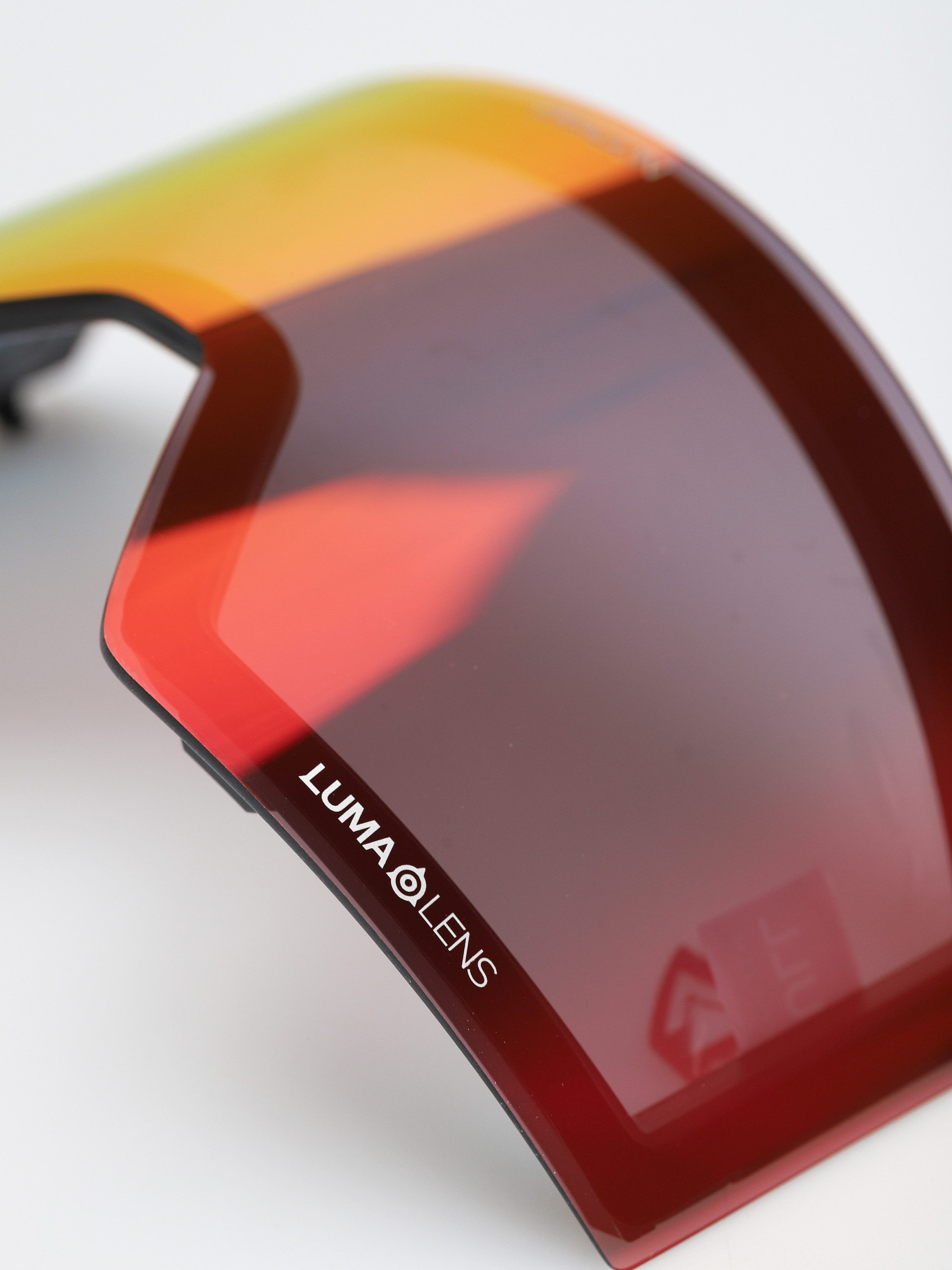 Náhradné sklá k okuliarom Dragon RVX MAG (lumalens red ion)