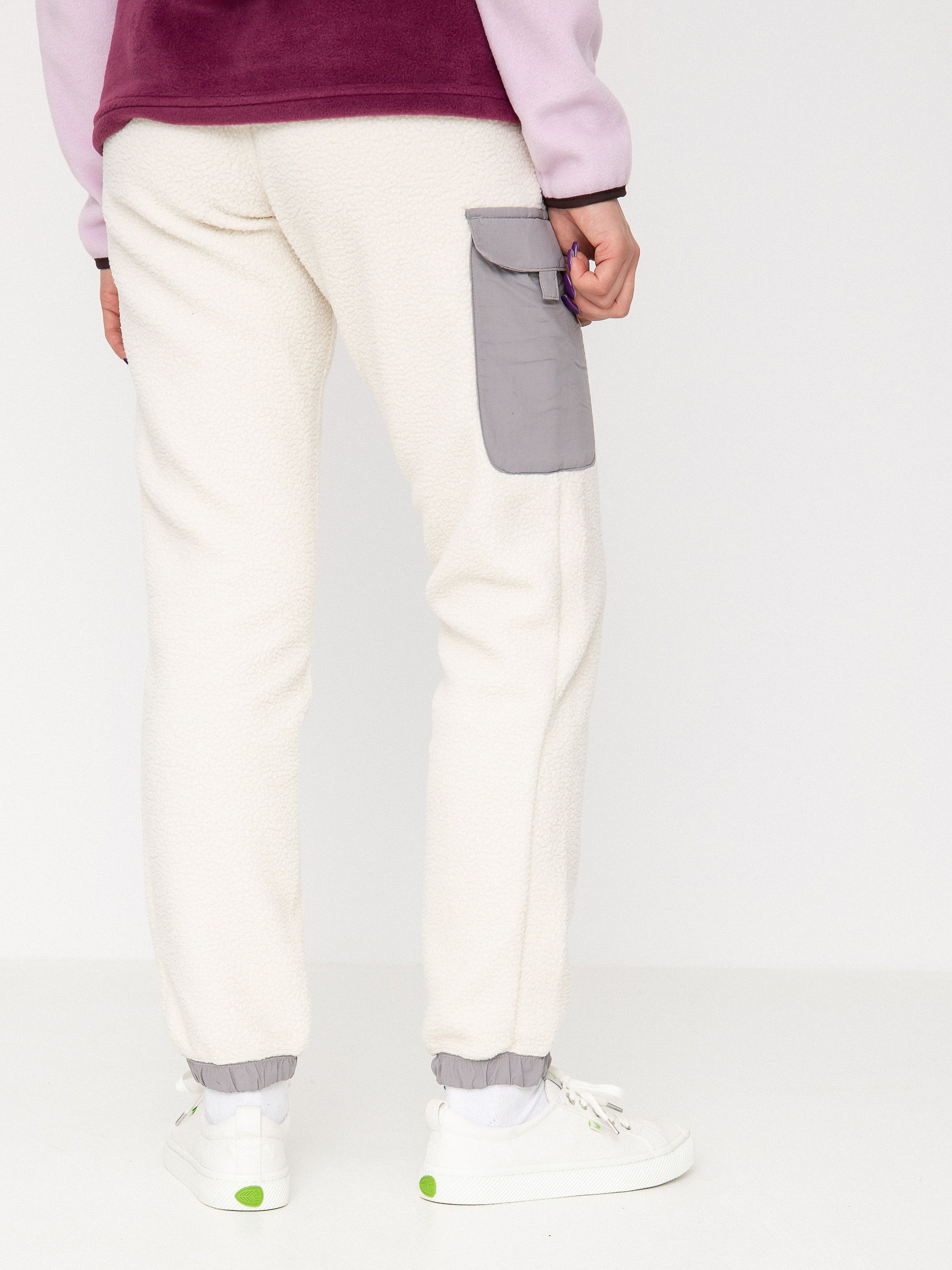 Nohavice Columbia Echo Hills Sherpa Jogger Wmn (chalk light gr)