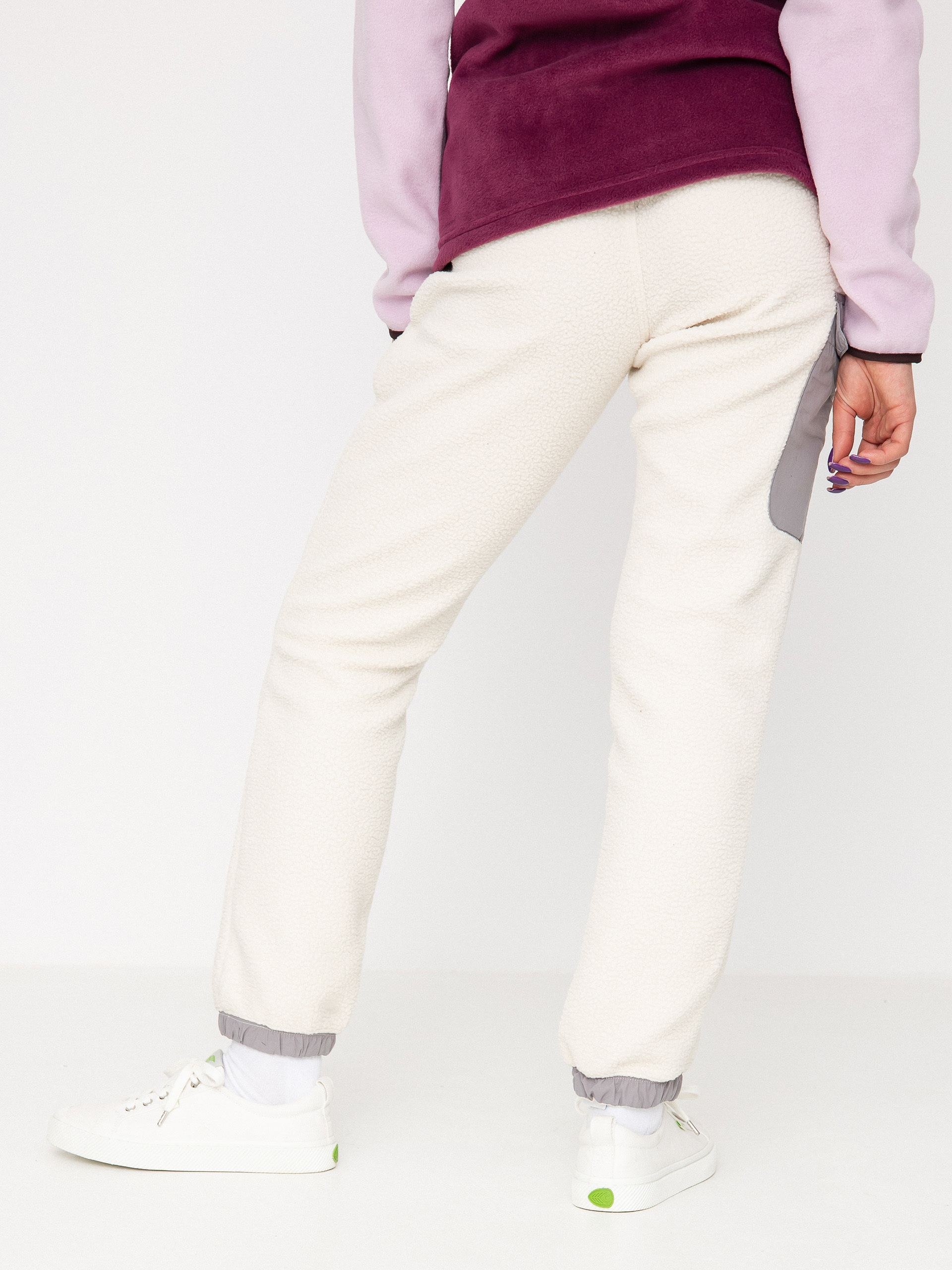 Nohavice Columbia Echo Hills Sherpa Jogger Wmn (chalk light gr)