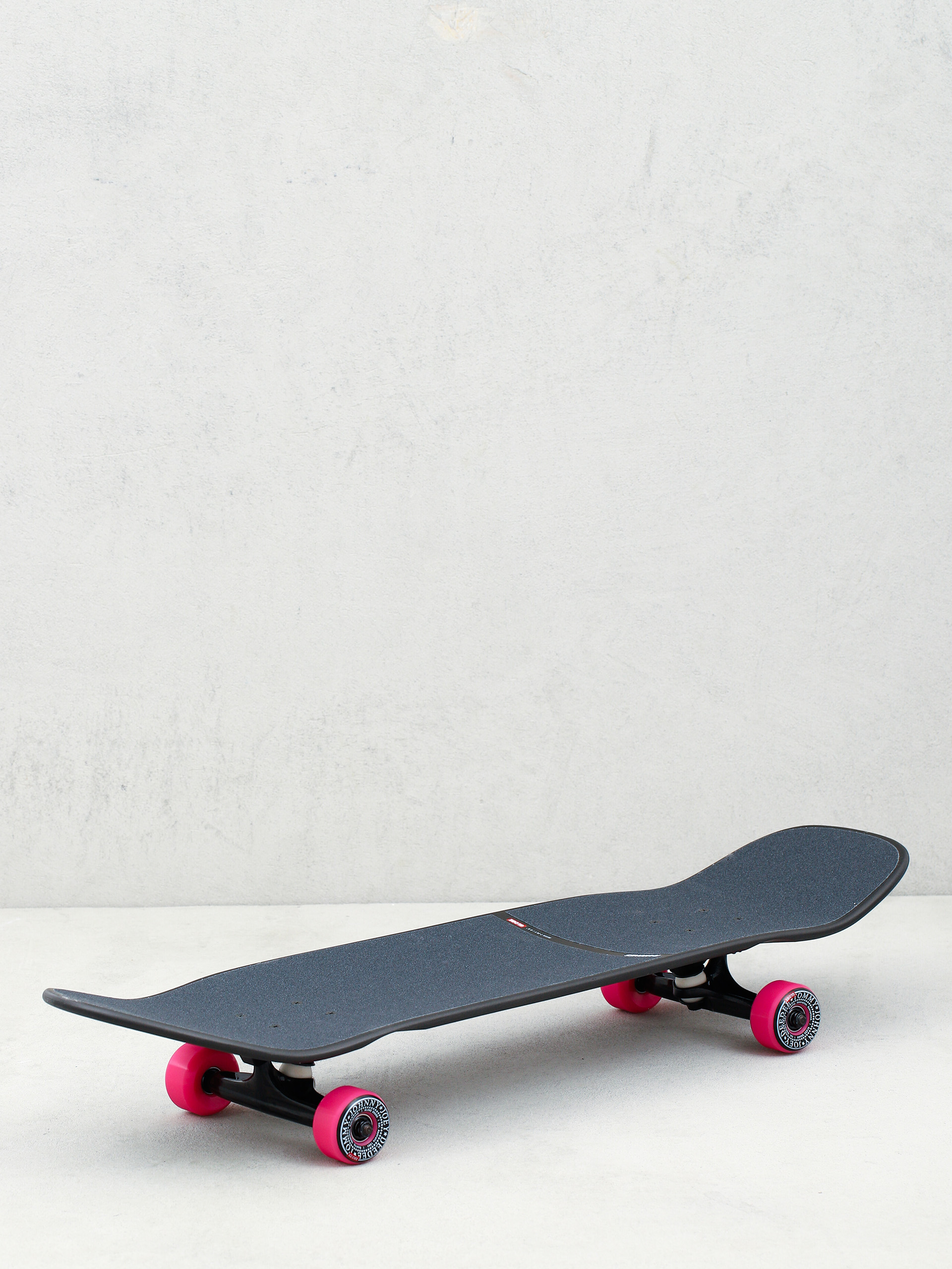 Cruiser Globe Shooter (ramones/hey ho)