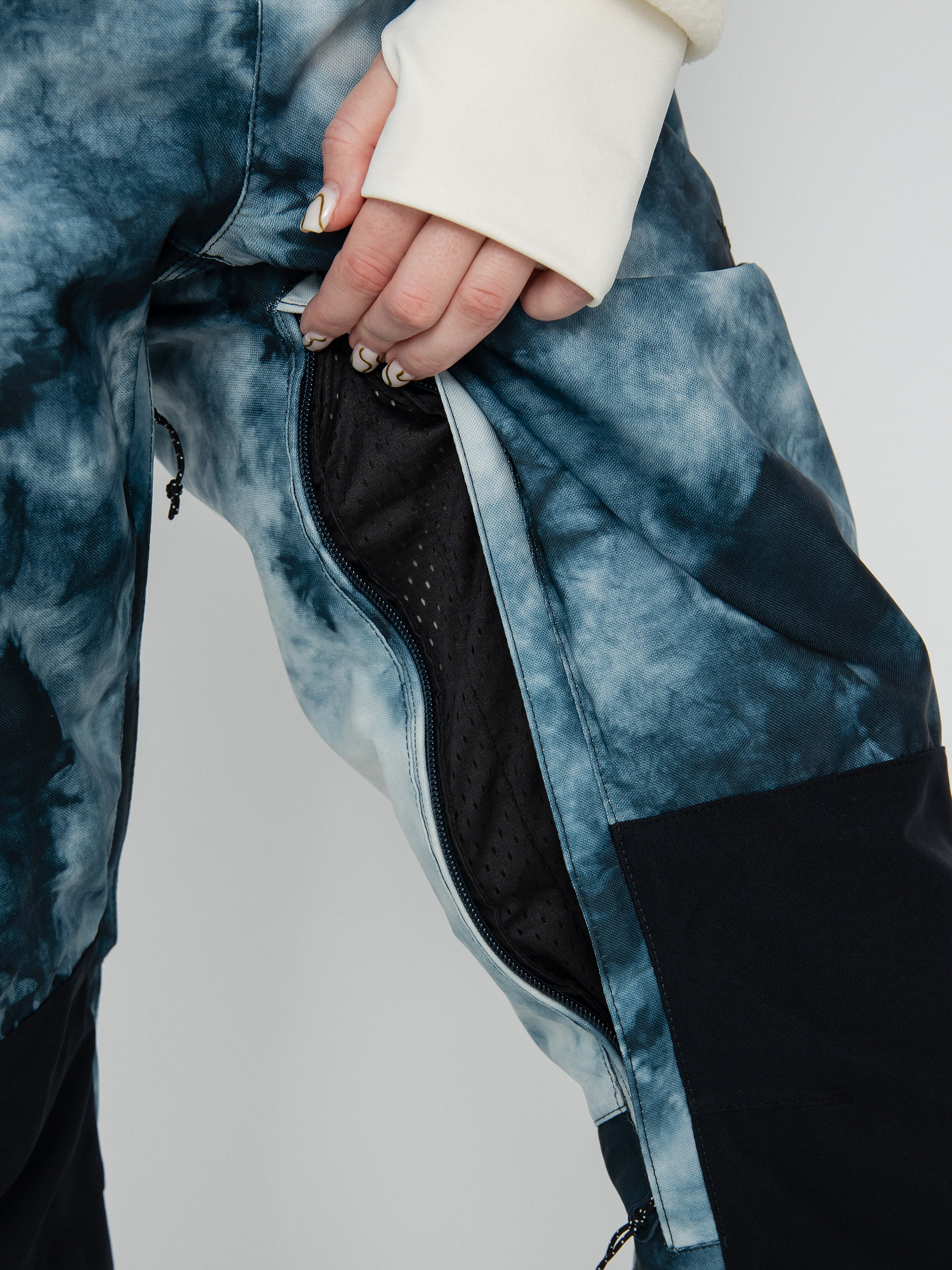 Dámske Snowboardové nohavice Volcom Swift Bib Overall (storm tie dye)