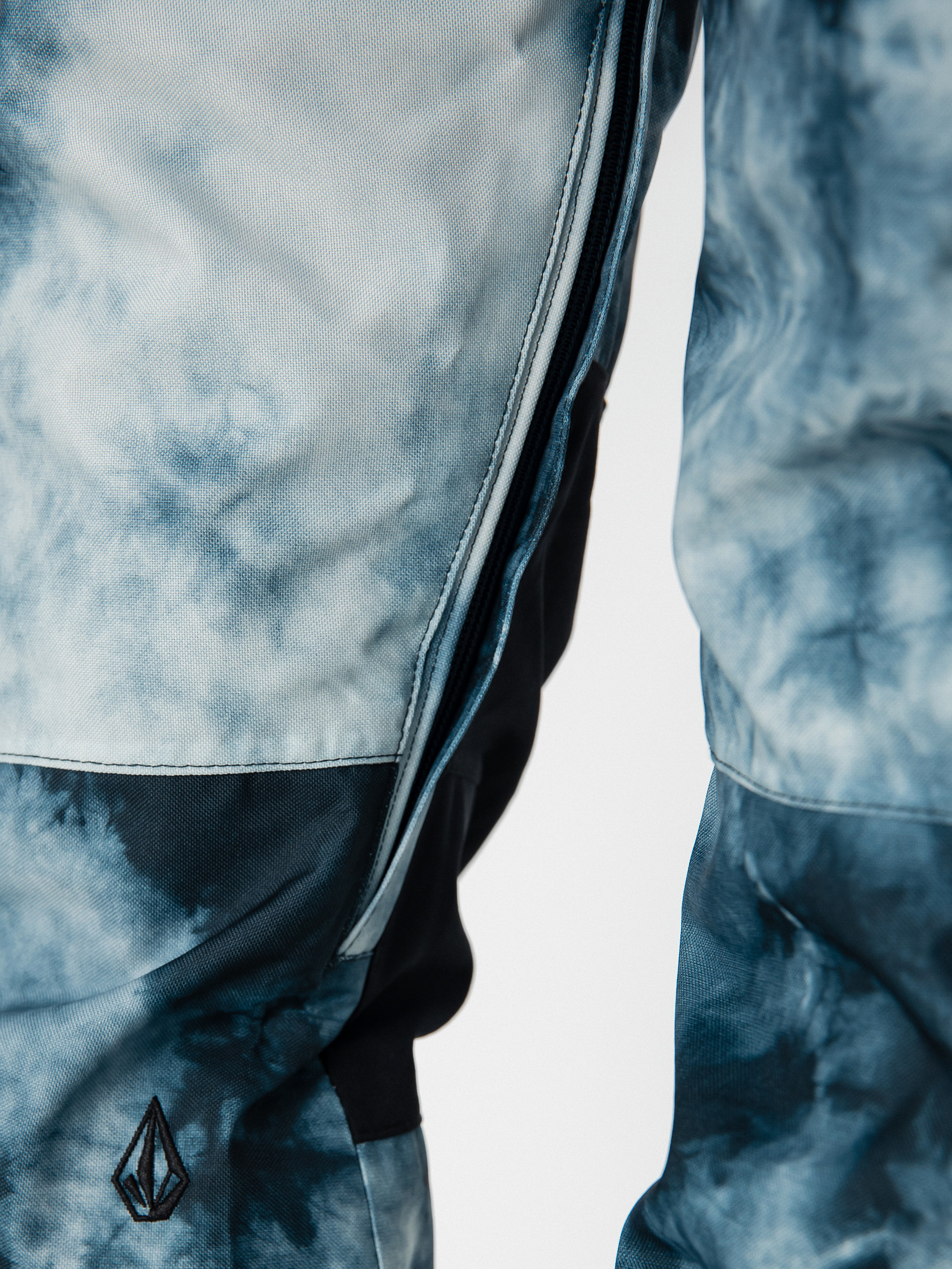 Dámske Snowboardové nohavice Volcom Swift Bib Overall (storm tie dye)