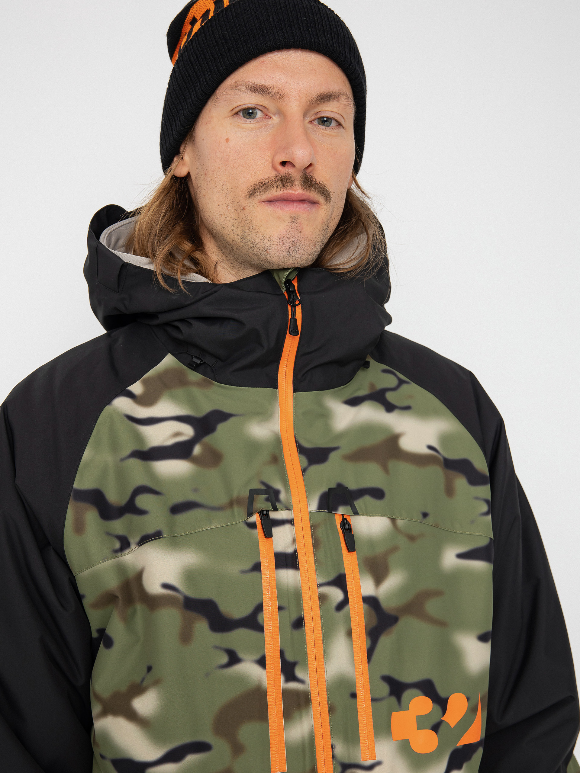 Pánska Snowboardová bunda ThirtyTwo Lashed Insulated (camo)