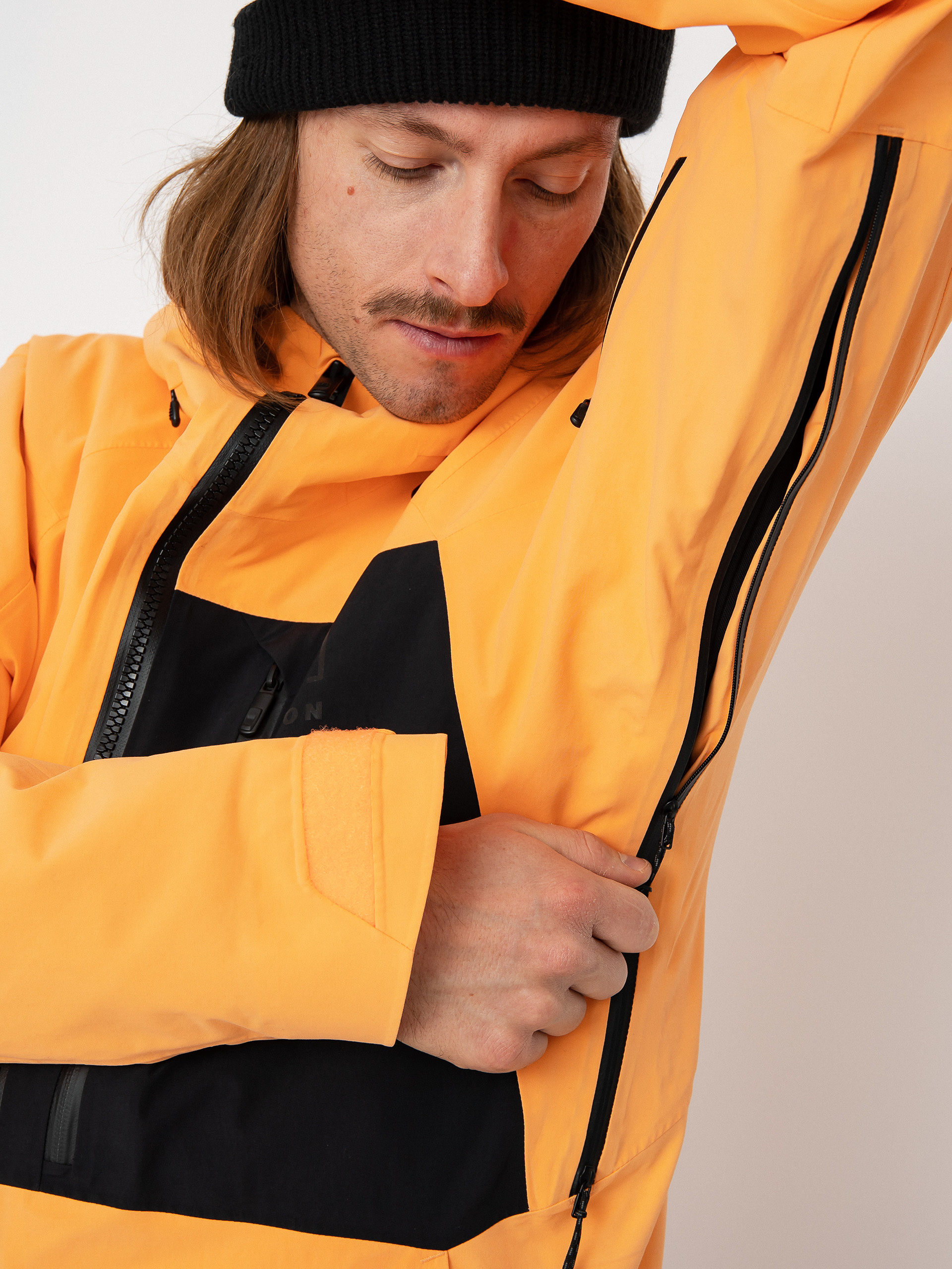 Pánska Snowboardová bunda Burton Ak Cyclic Gore Tex 2L (salmon buff/true black)