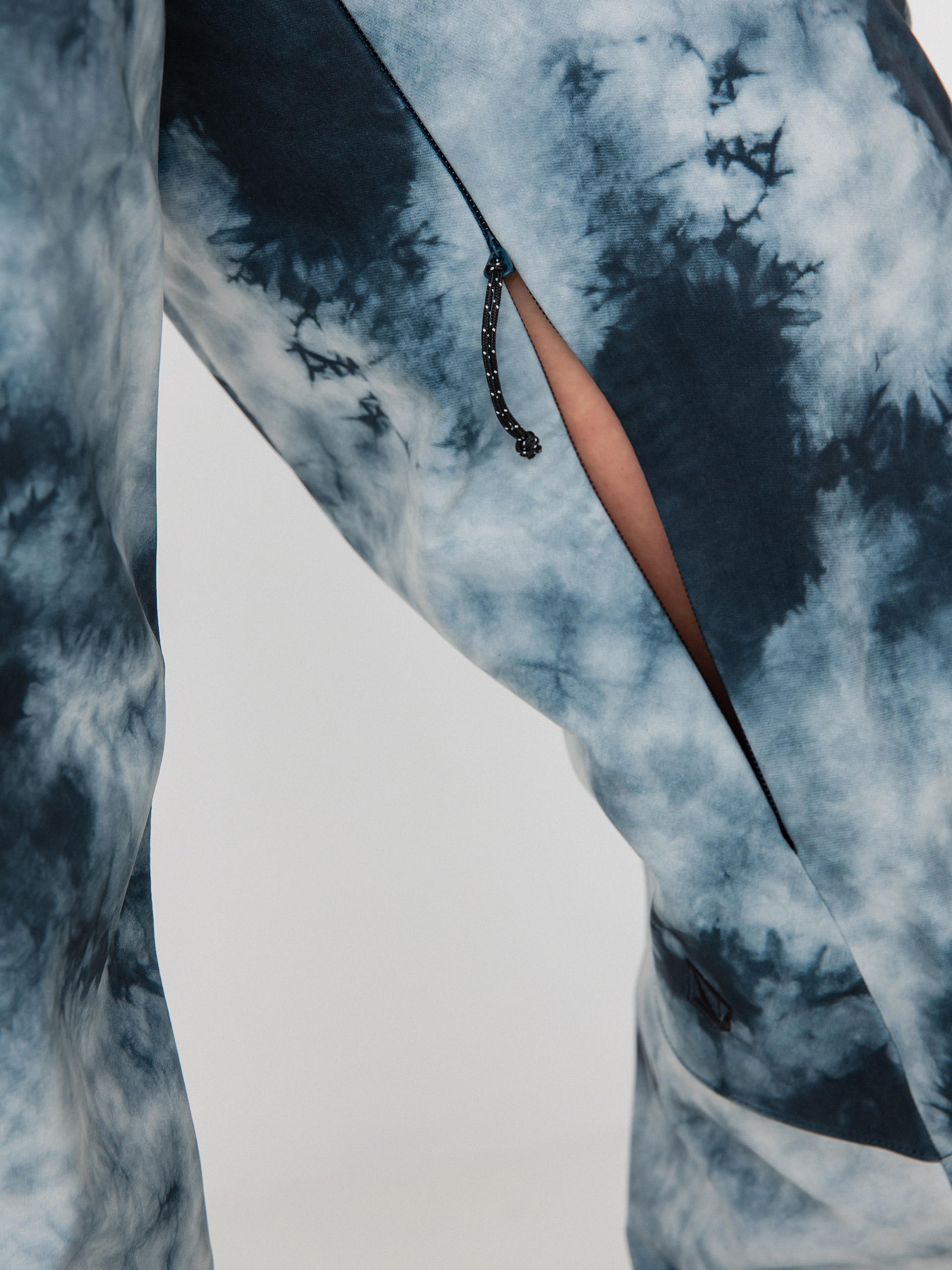 Dámske Snowboardové nohavice Volcom Dust Up Bonded (storm tie dye)