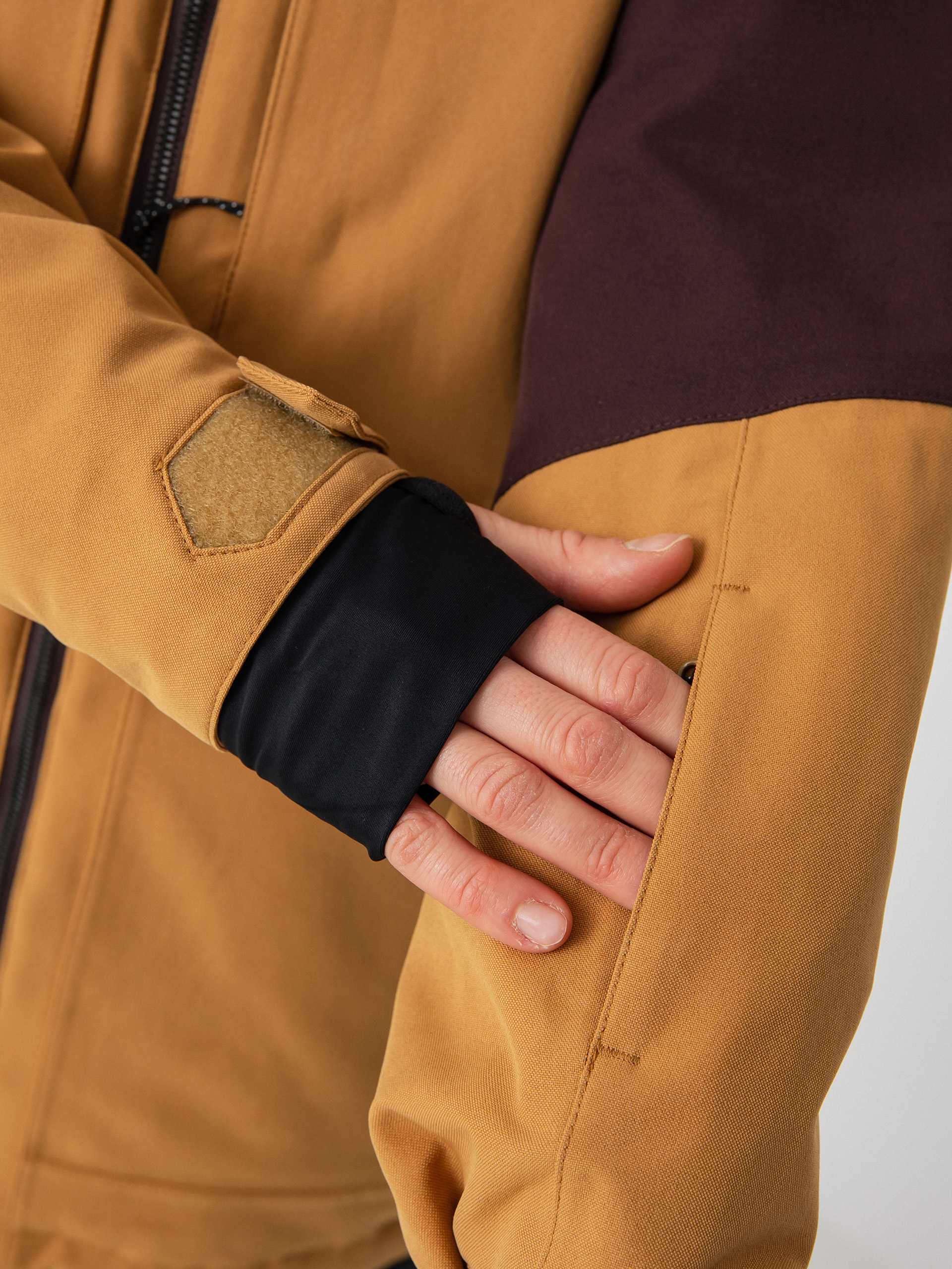 Dámska Snowboardová bunda Volcom Shelter 3D Stretch (caramel)