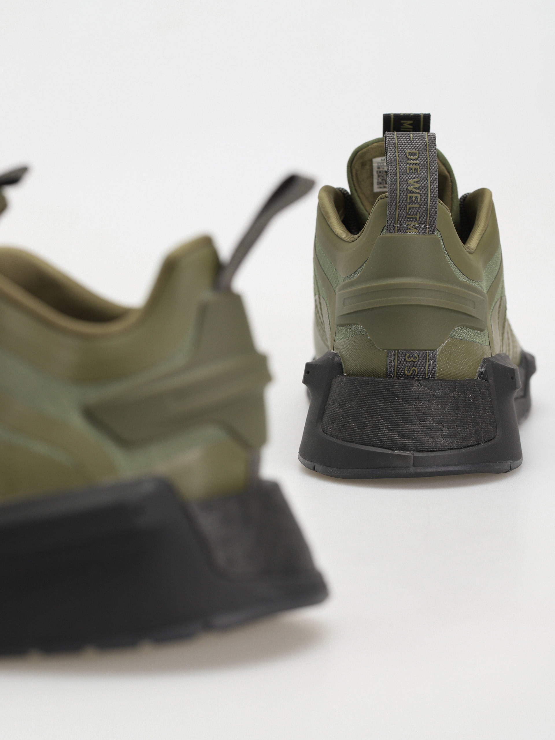 Topánky adidas Originals Nmd V3 Gtx (focoli/impyel/cblack)