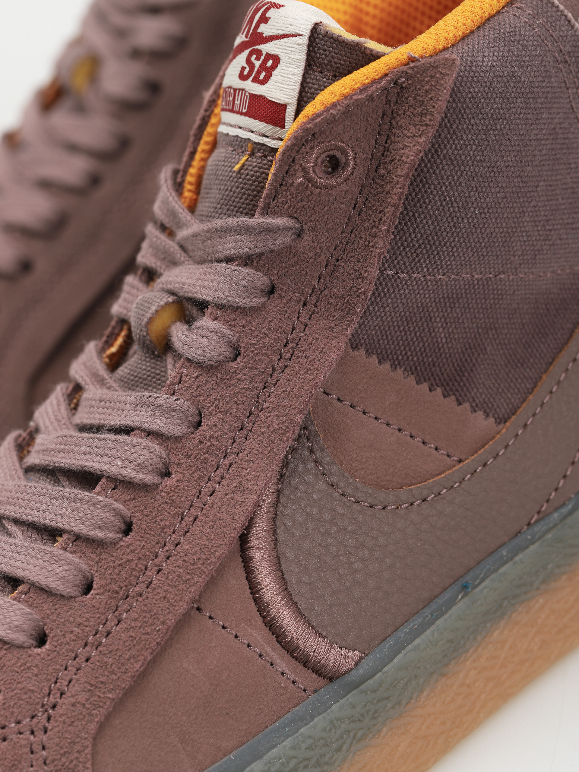 Topánky Nike SB Zoom Blazer Mid Premium (plum eclipse/plum eclipse kumquat)