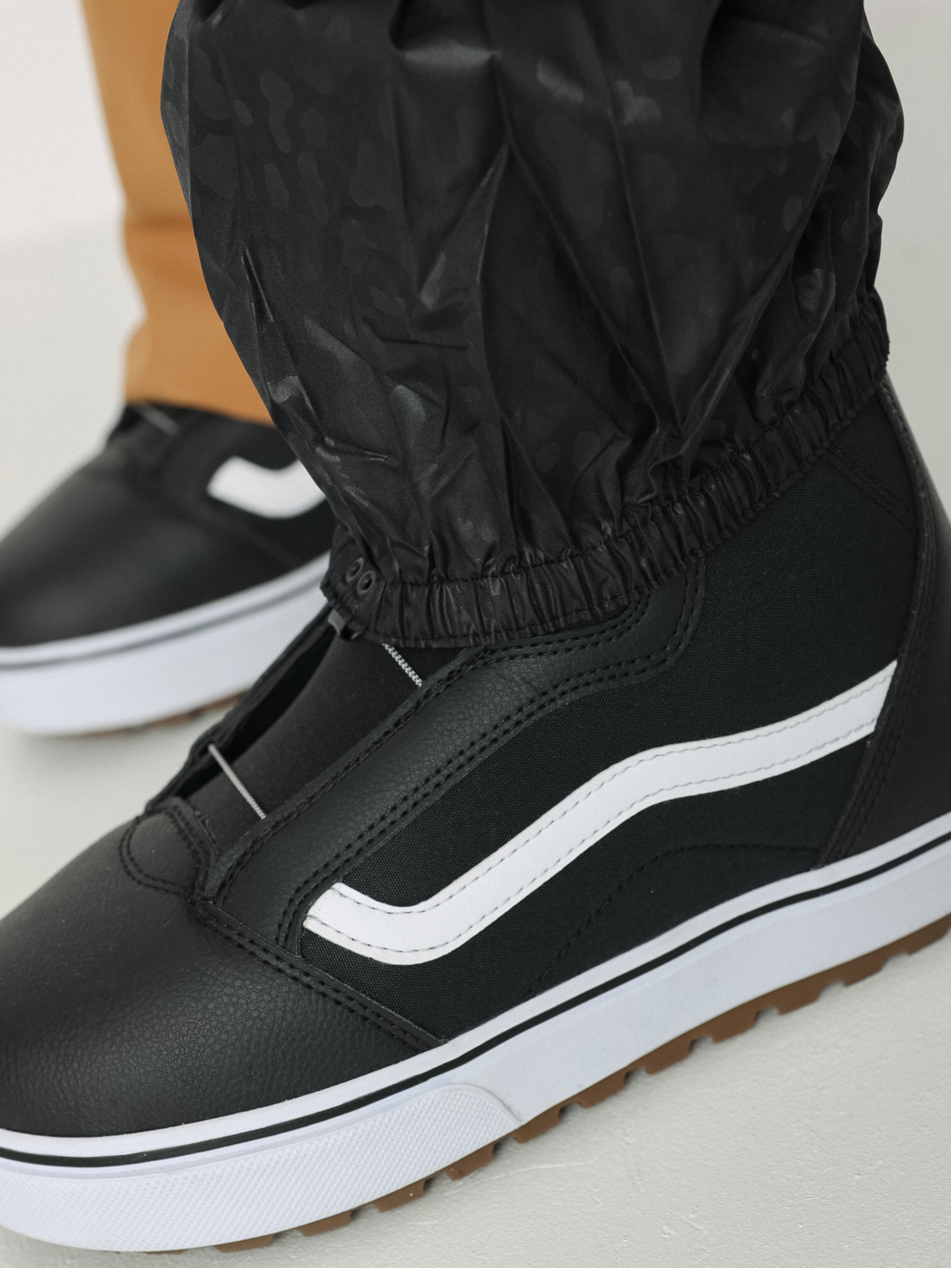 Dámske Snowboardové nohavice Volcom Bridger Ins (caramel)