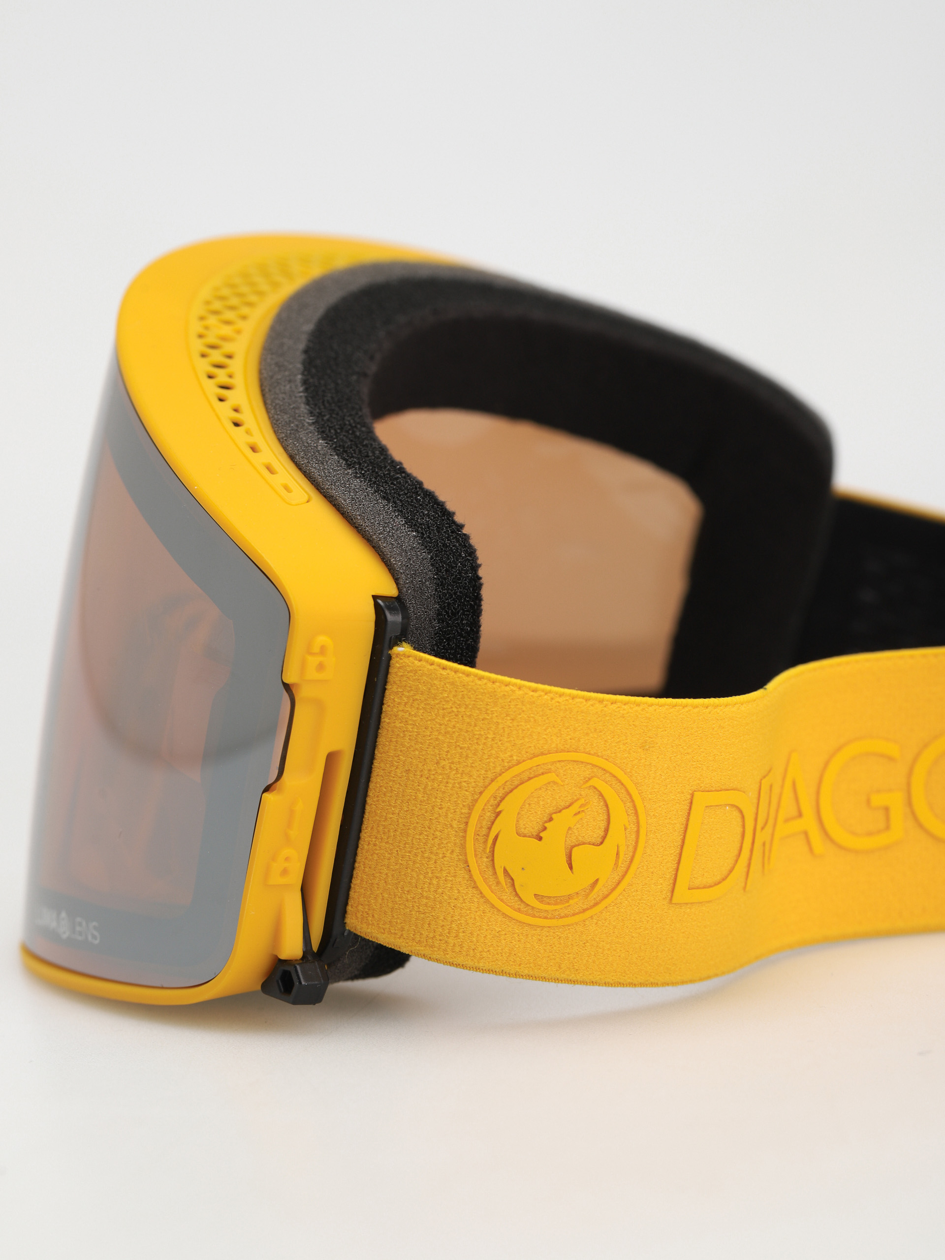 Snowboardové okuliare Dragon PXV2 (dijon/lumalens silver ion/lumalens amber)