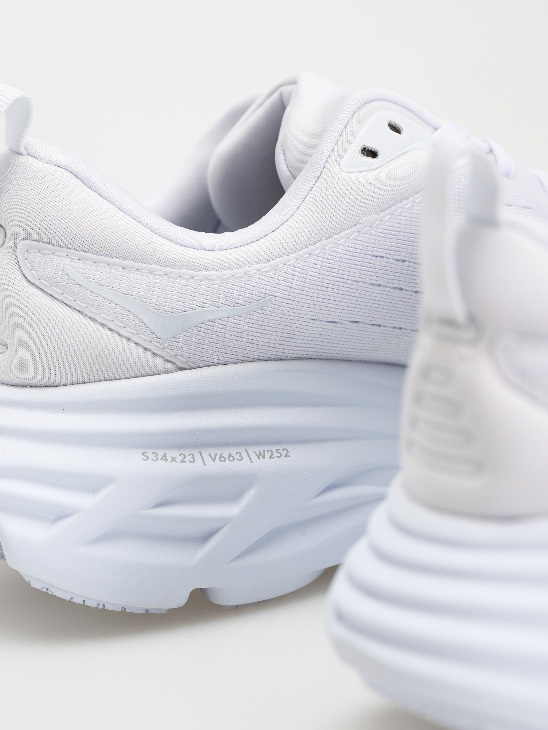 Topánky Hoka Bondi 8 Wmn (white/white)