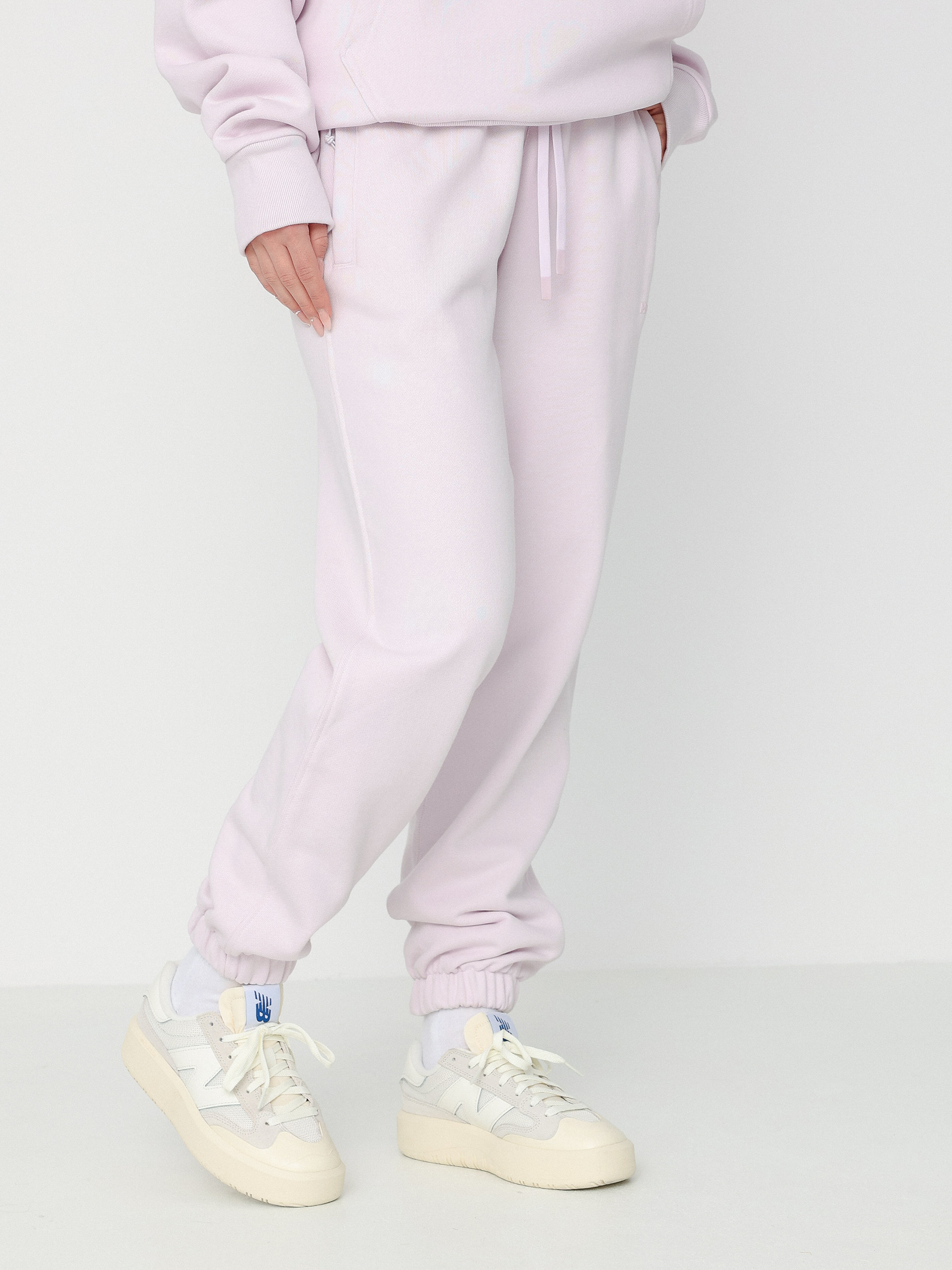 Nohavice adidas Originals Pharrell Williams Basics Wmn (almpnk)