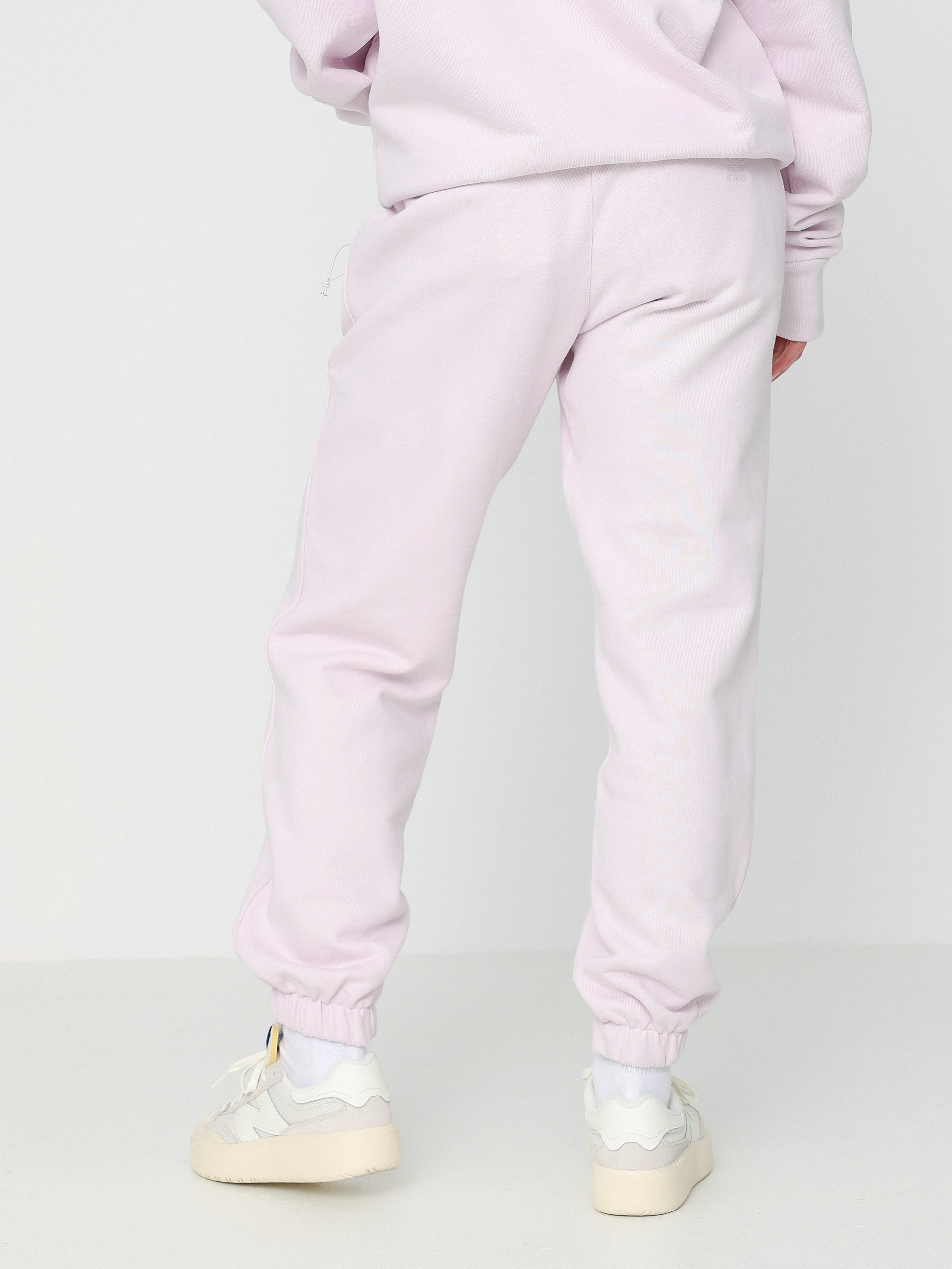 Nohavice adidas Originals Pharrell Williams Basics Wmn (almpnk)