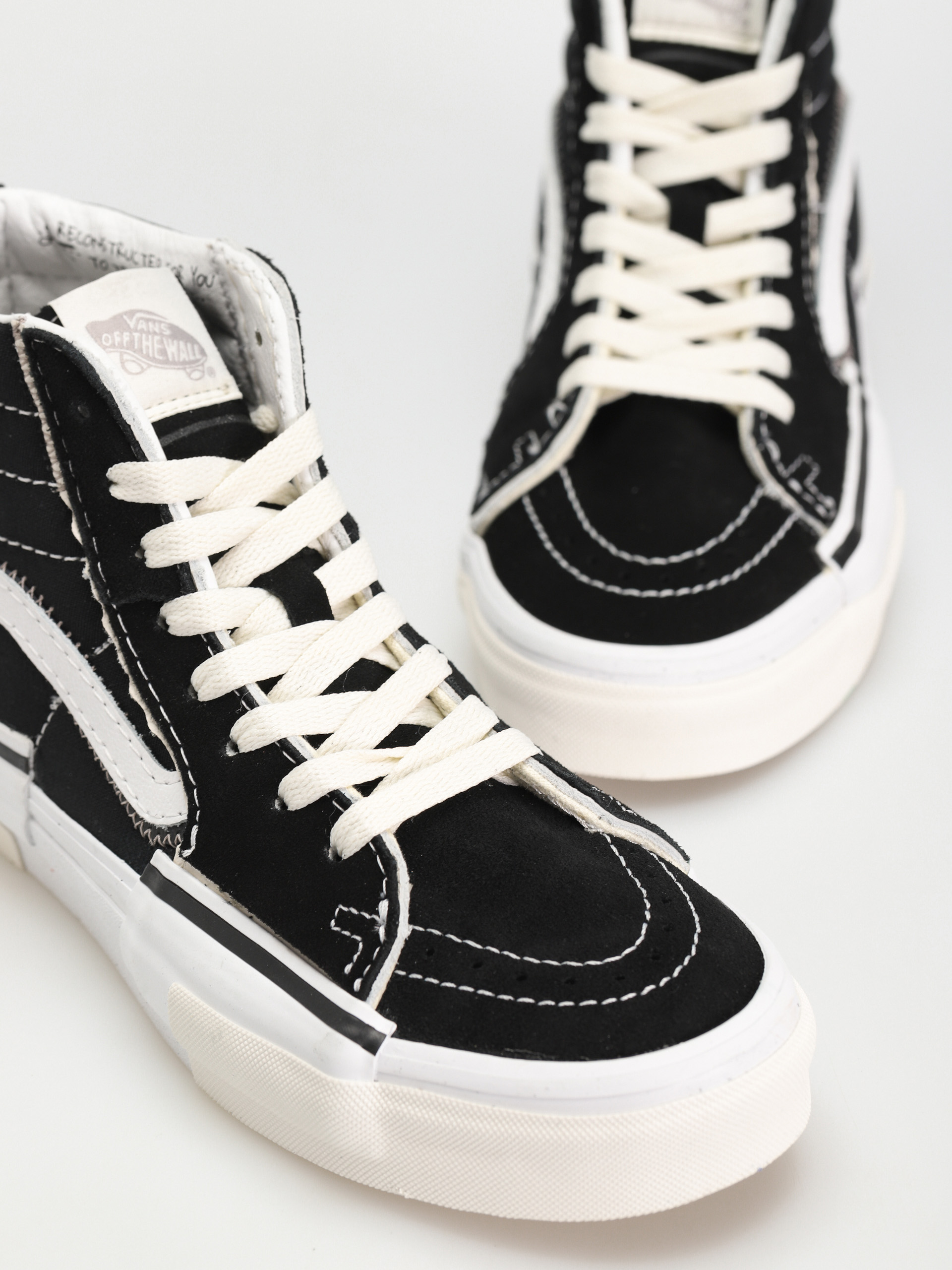 Topánky Vans Sk8 Hi Reconstruct (black/true white)