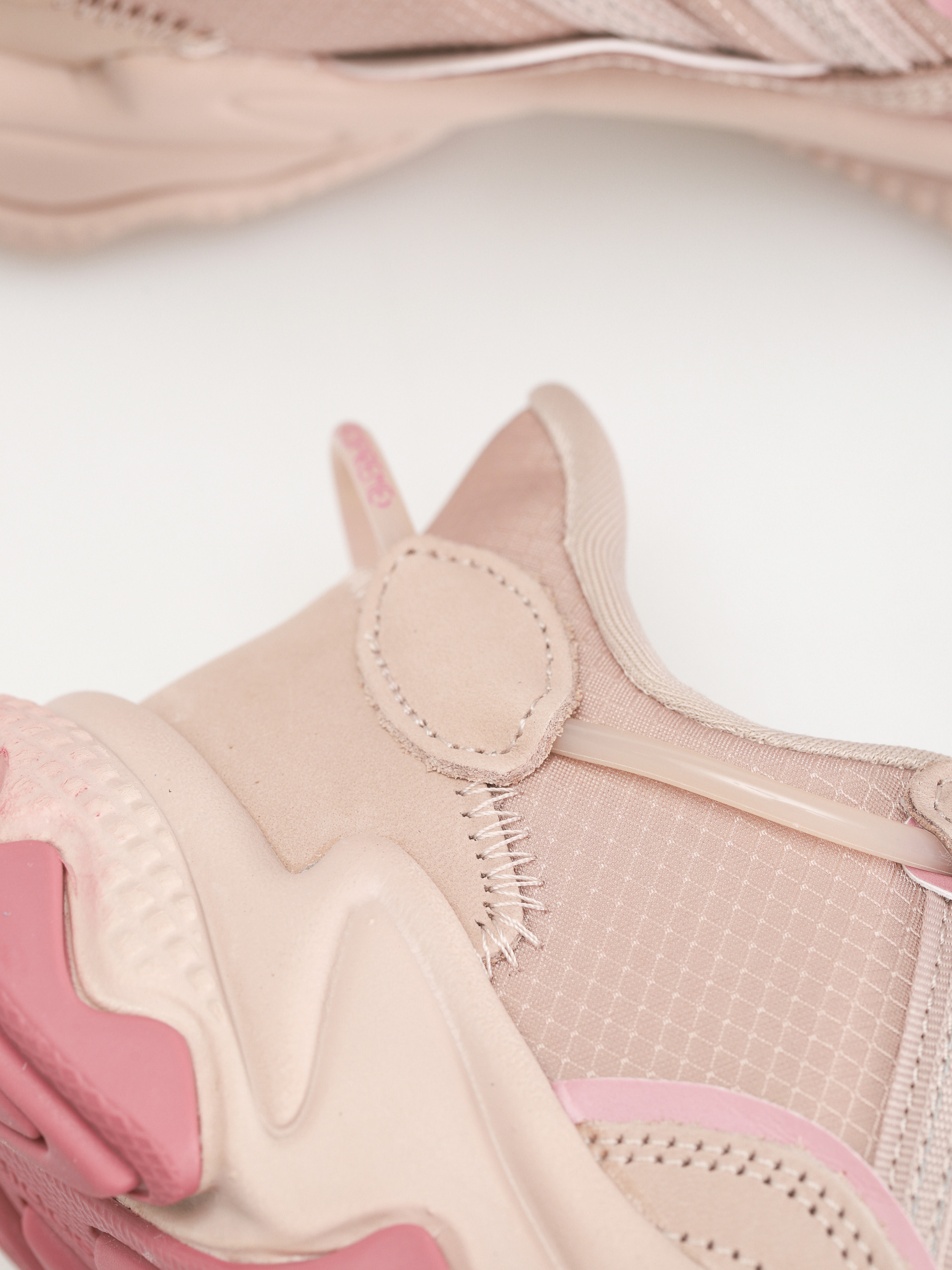 Topánky adidas Originals Ozweego Wmn (wontau/pnkstr/wontau)