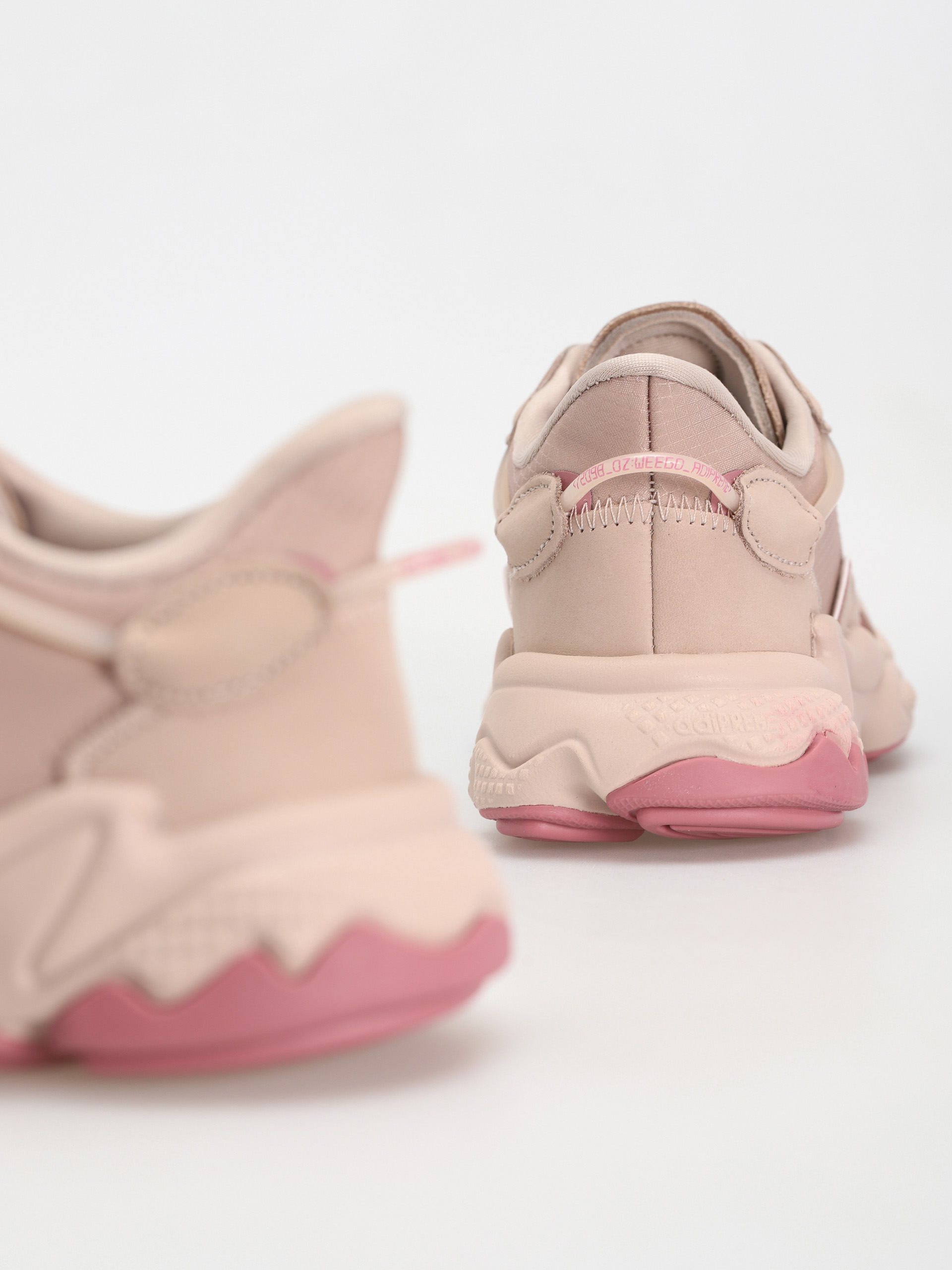 Topánky adidas Originals Ozweego Wmn (wontau/pnkstr/wontau)