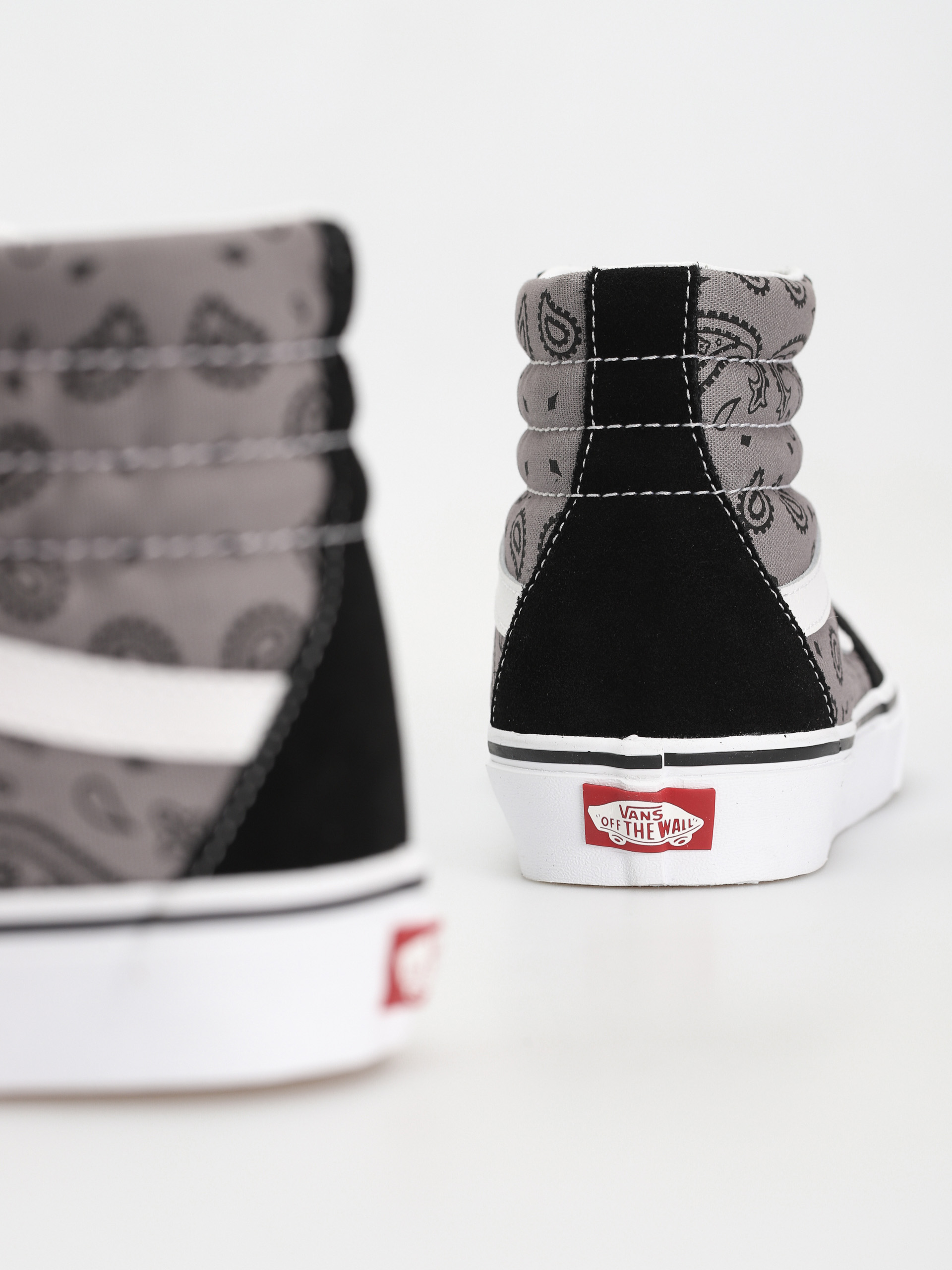 Topánky Vans Sk8 Hi (paisley gray/true white)