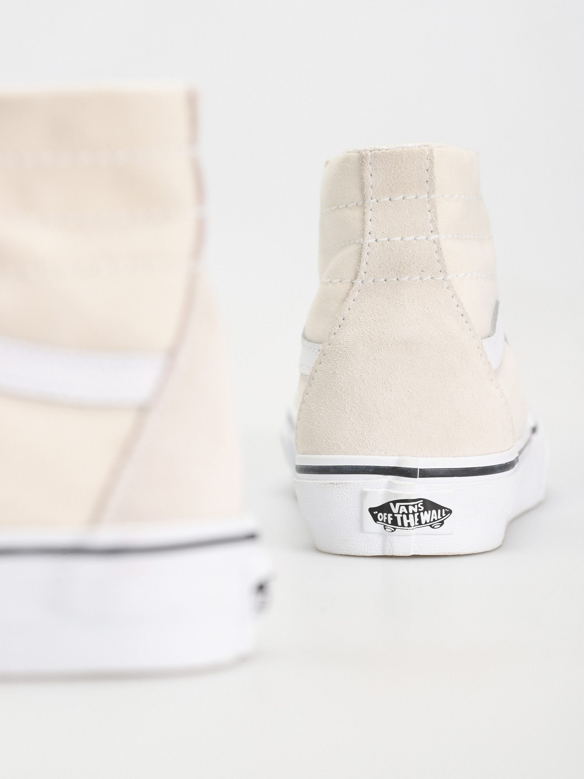 Topánky Vans Sk8 Hi Tapered Wmn (suede/canvas marshmallow)