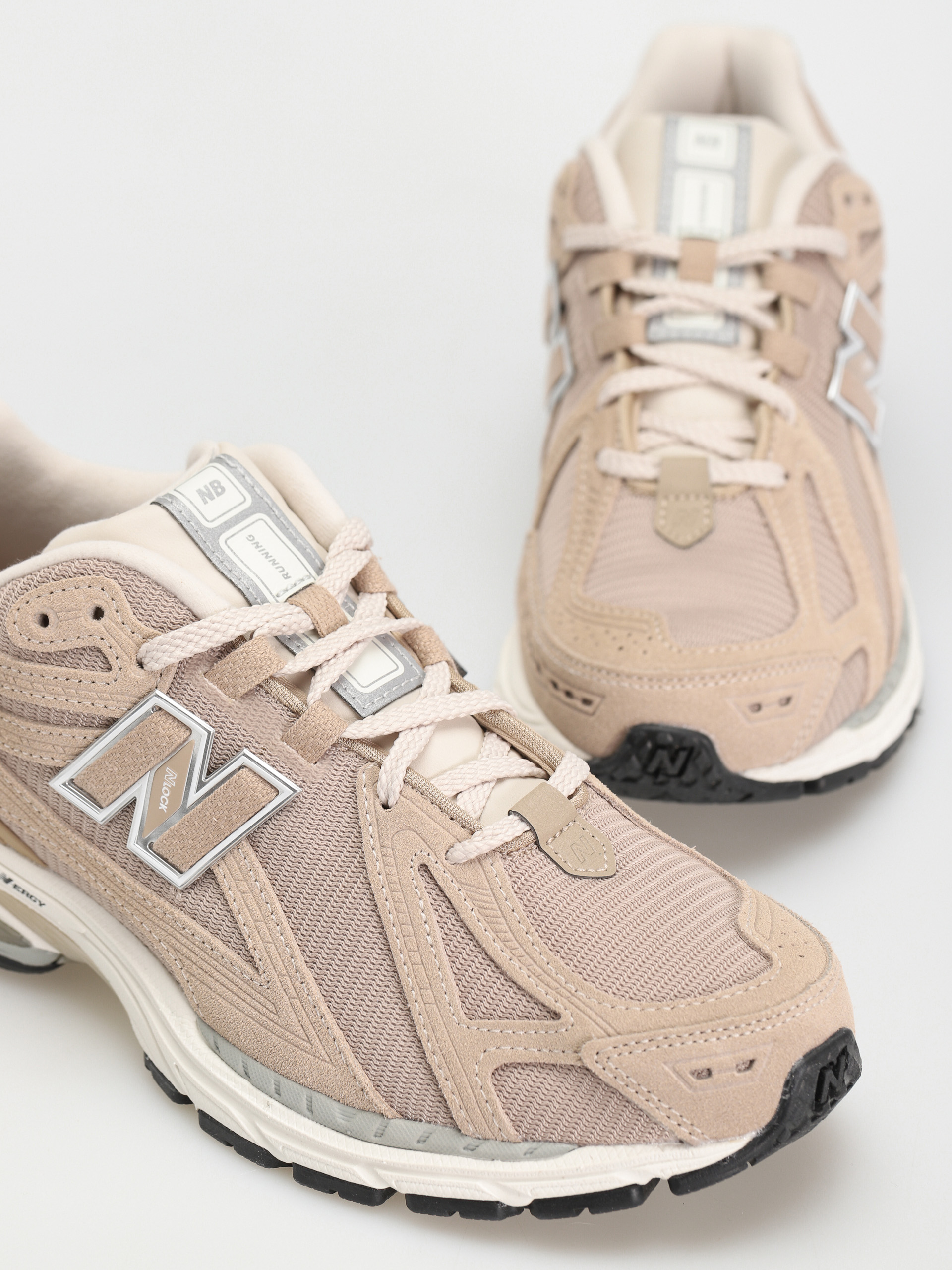 Topánky New Balance 1906R (mindful grey)