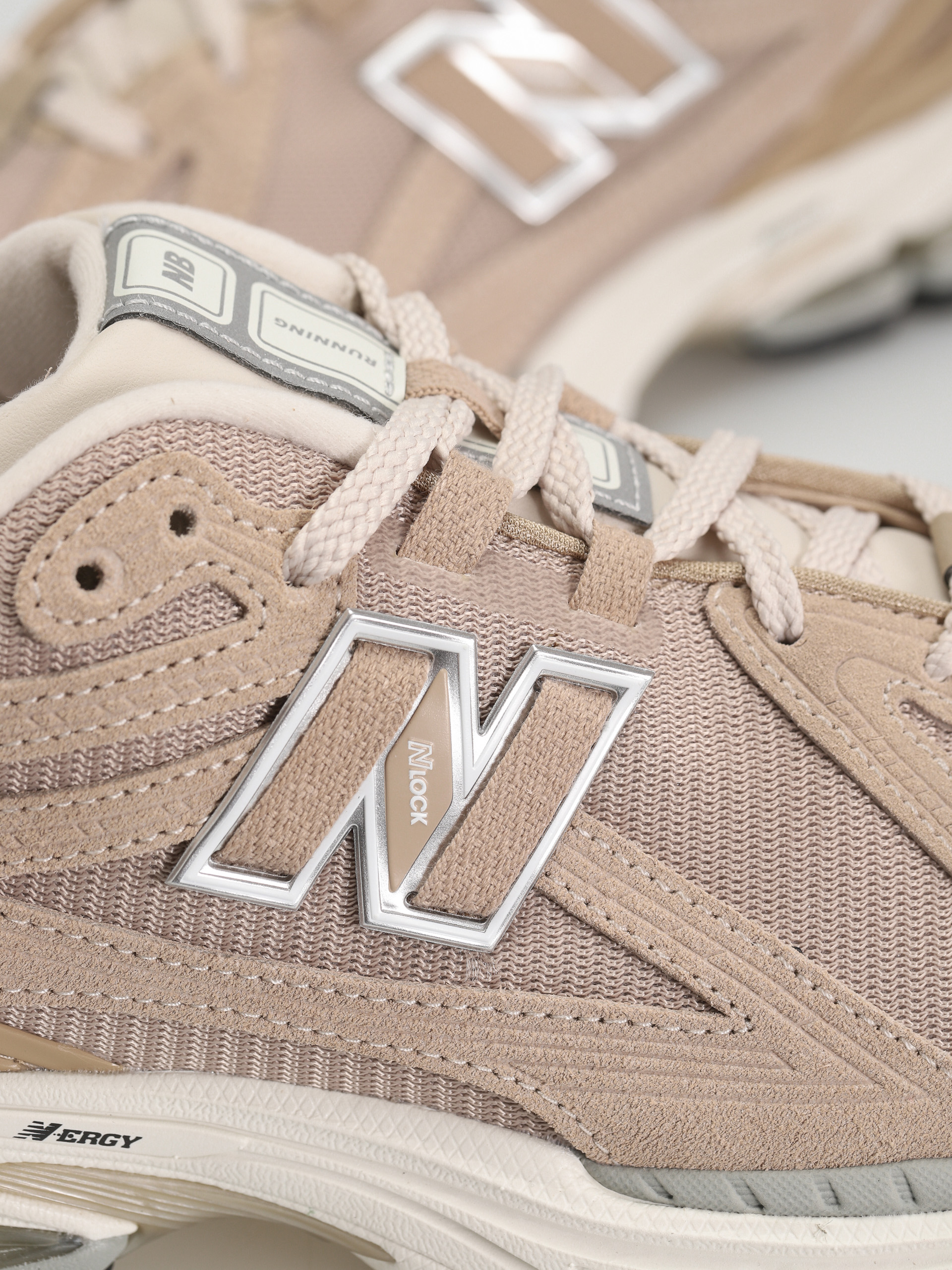 Topánky New Balance 1906R (mindful grey)