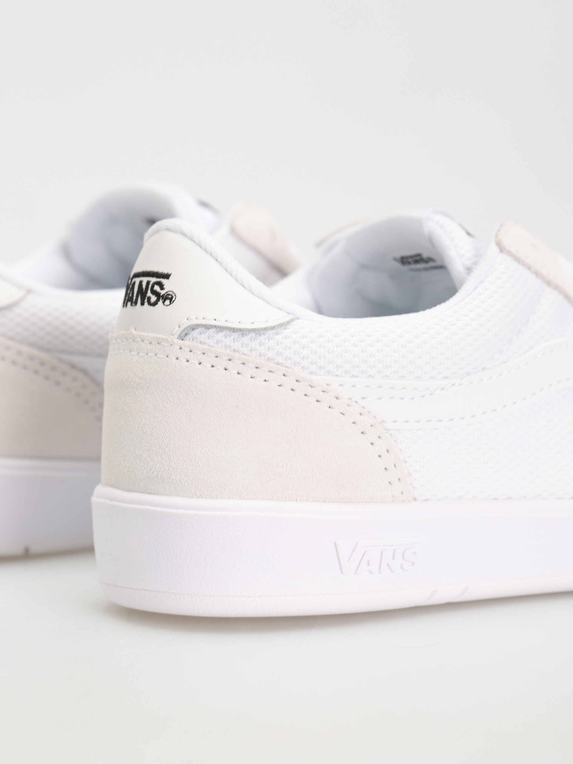 Topánky Vans Cruze Too CC (staple/true white/true white)