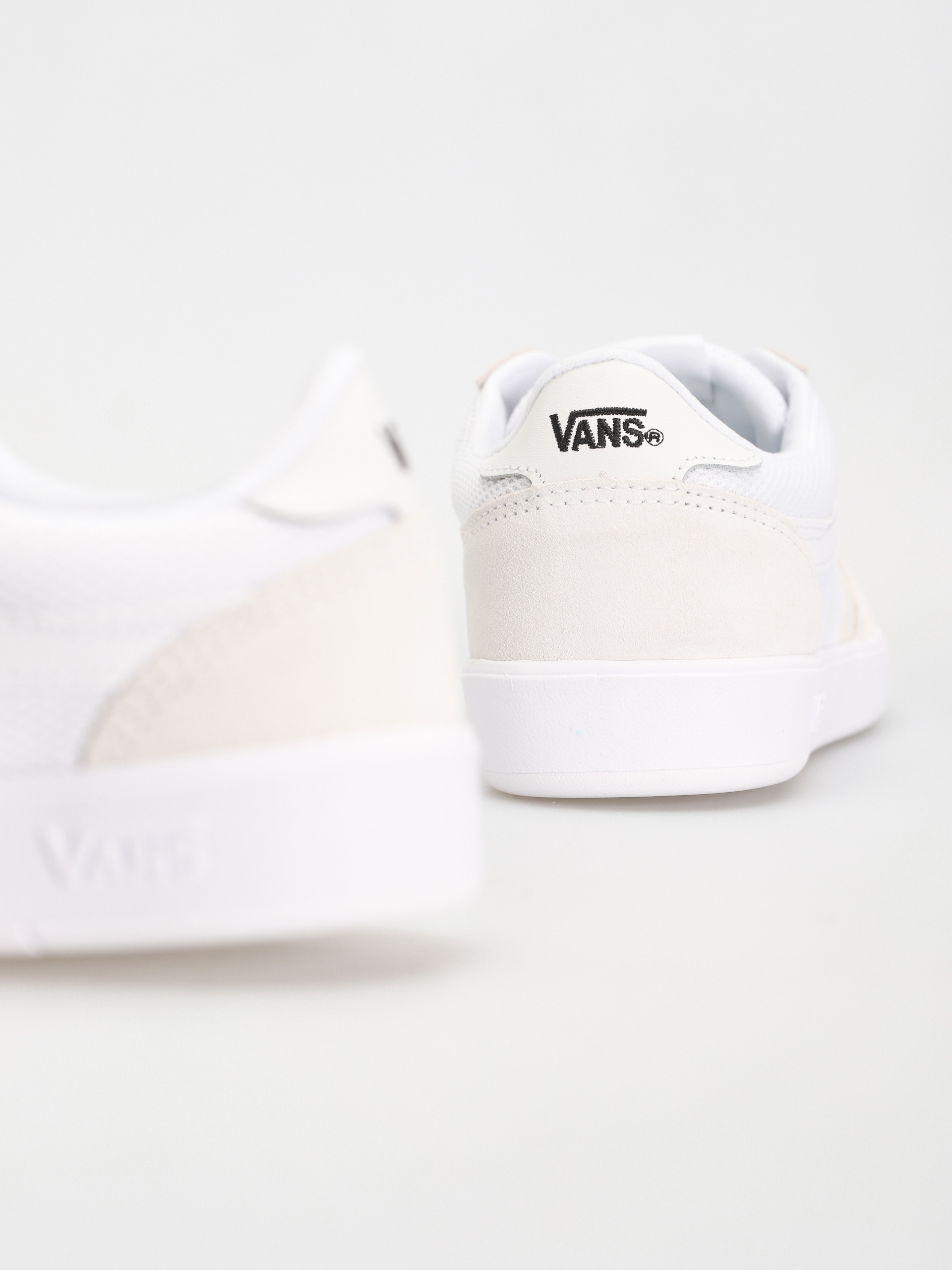 Topánky Vans Cruze Too CC (staple/true white/true white)