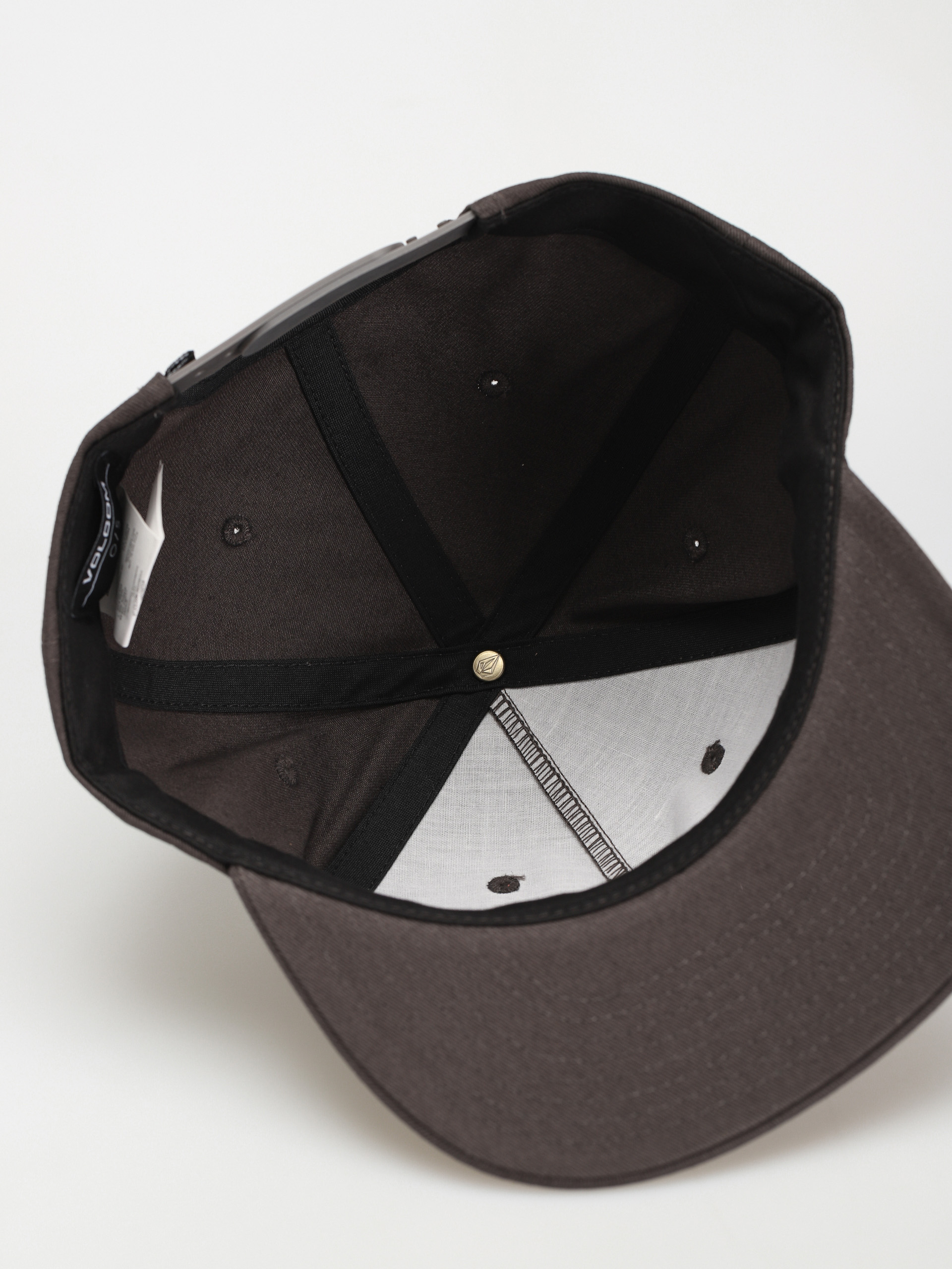 Šiltovka Volcom Volbaige Trucker (rinsed black)