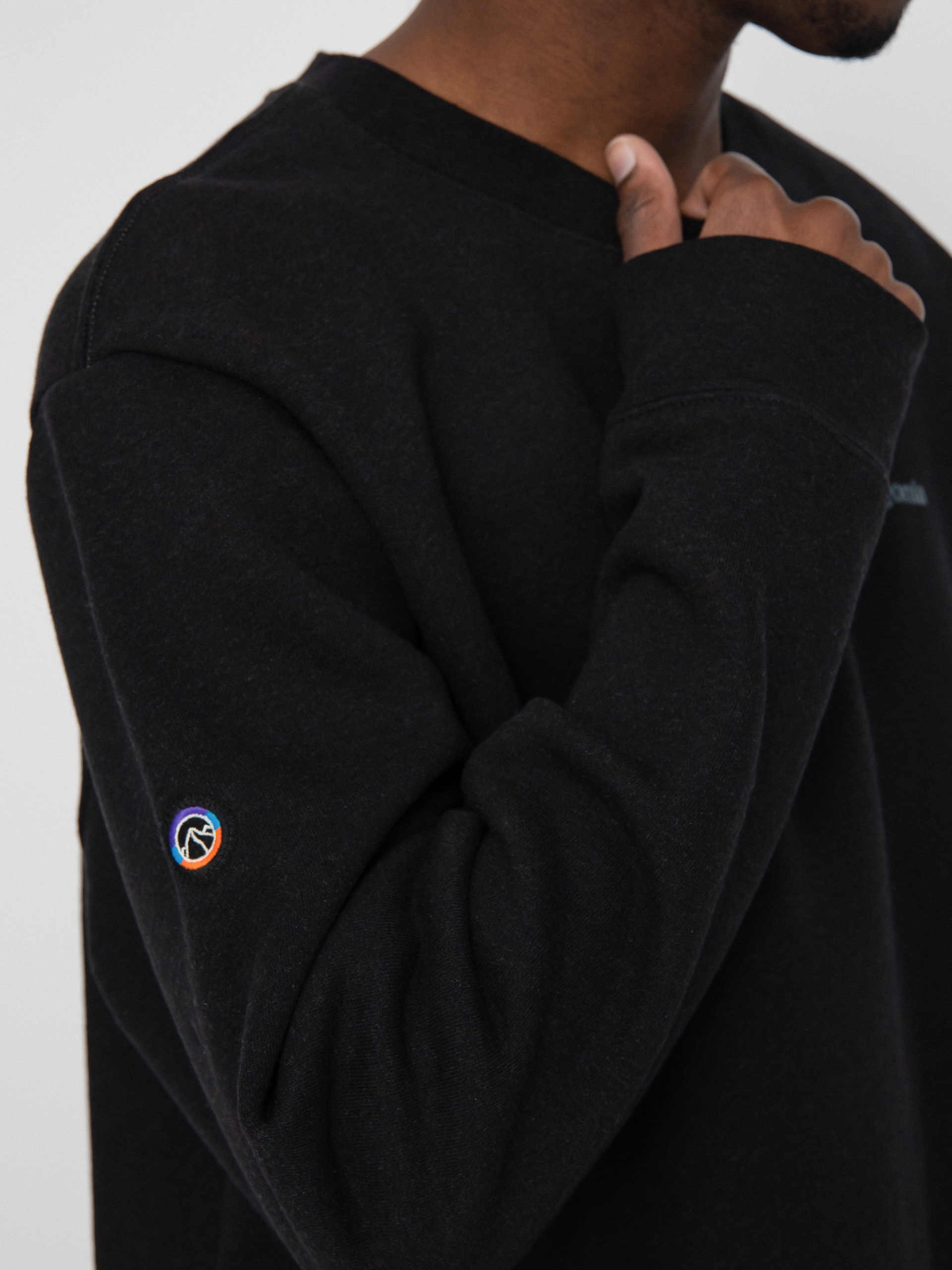 Mikina Patagonia Fitz Roy Icon Uprisal Crew (ink black)