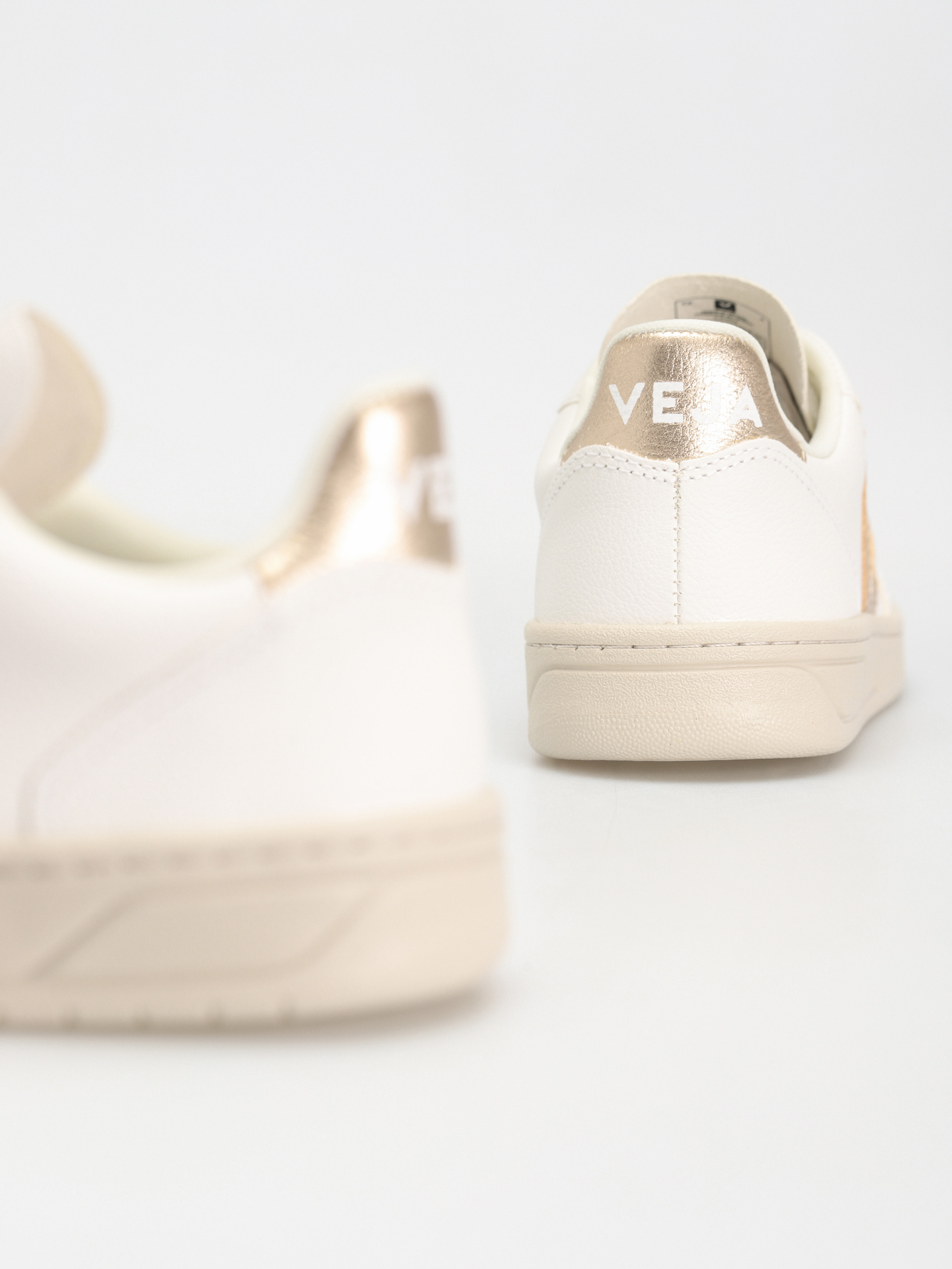 Topánky Veja V-10 Wmn (extra white platine)