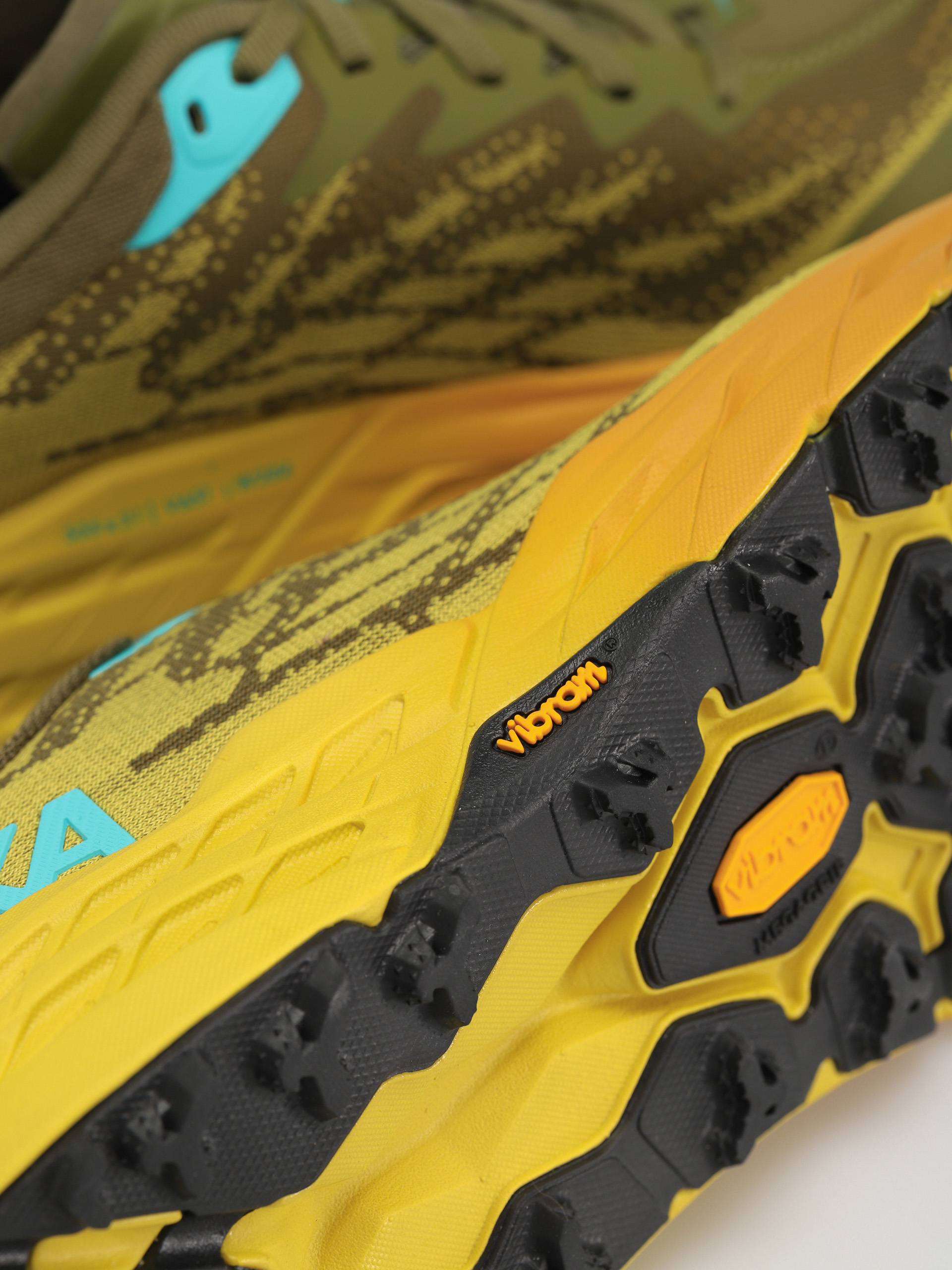 Topánky Hoka Speedgoat 5 (avocado/passion fruit)