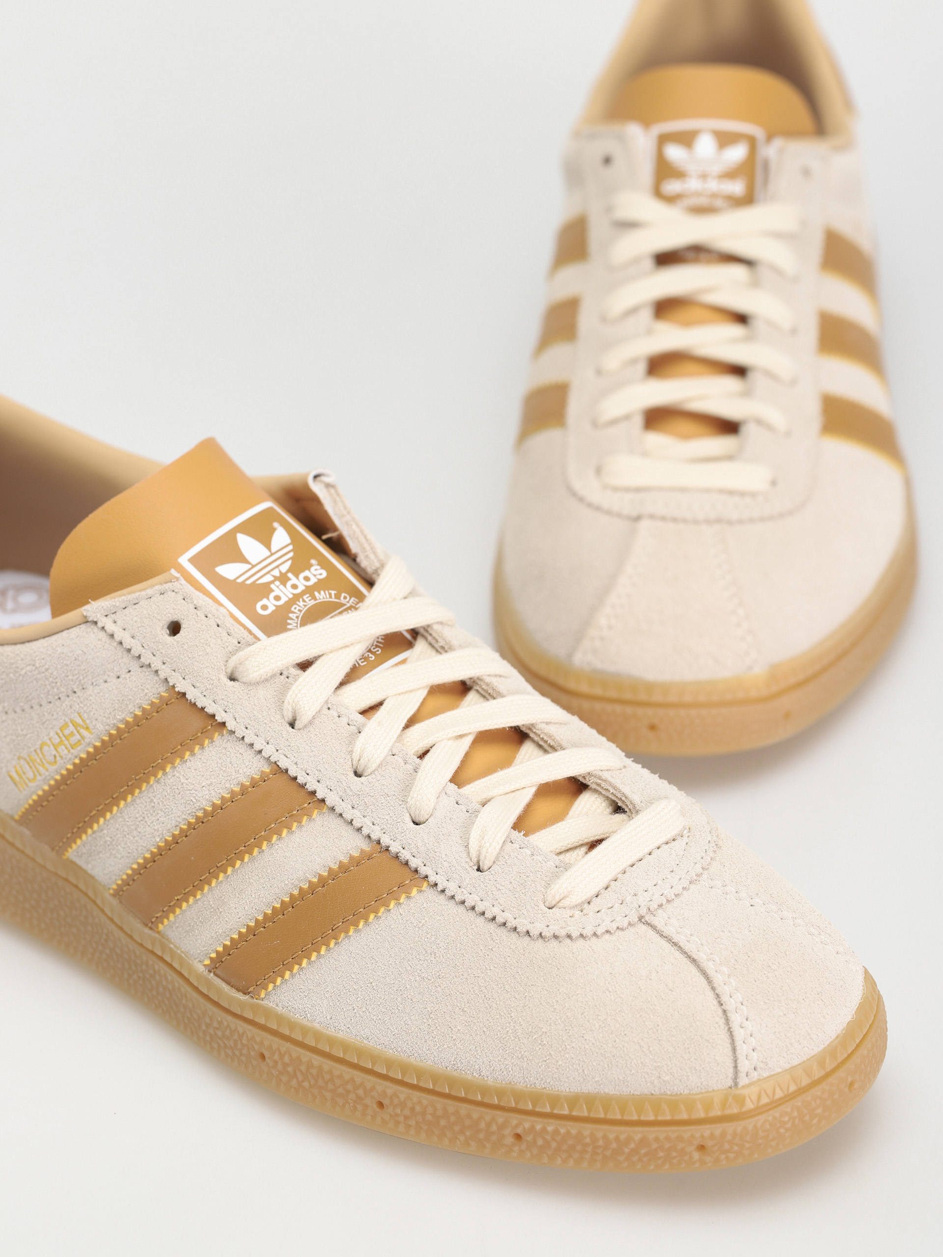 Topánky adidas Originals Munchen (cwhite/mesa/gum3)