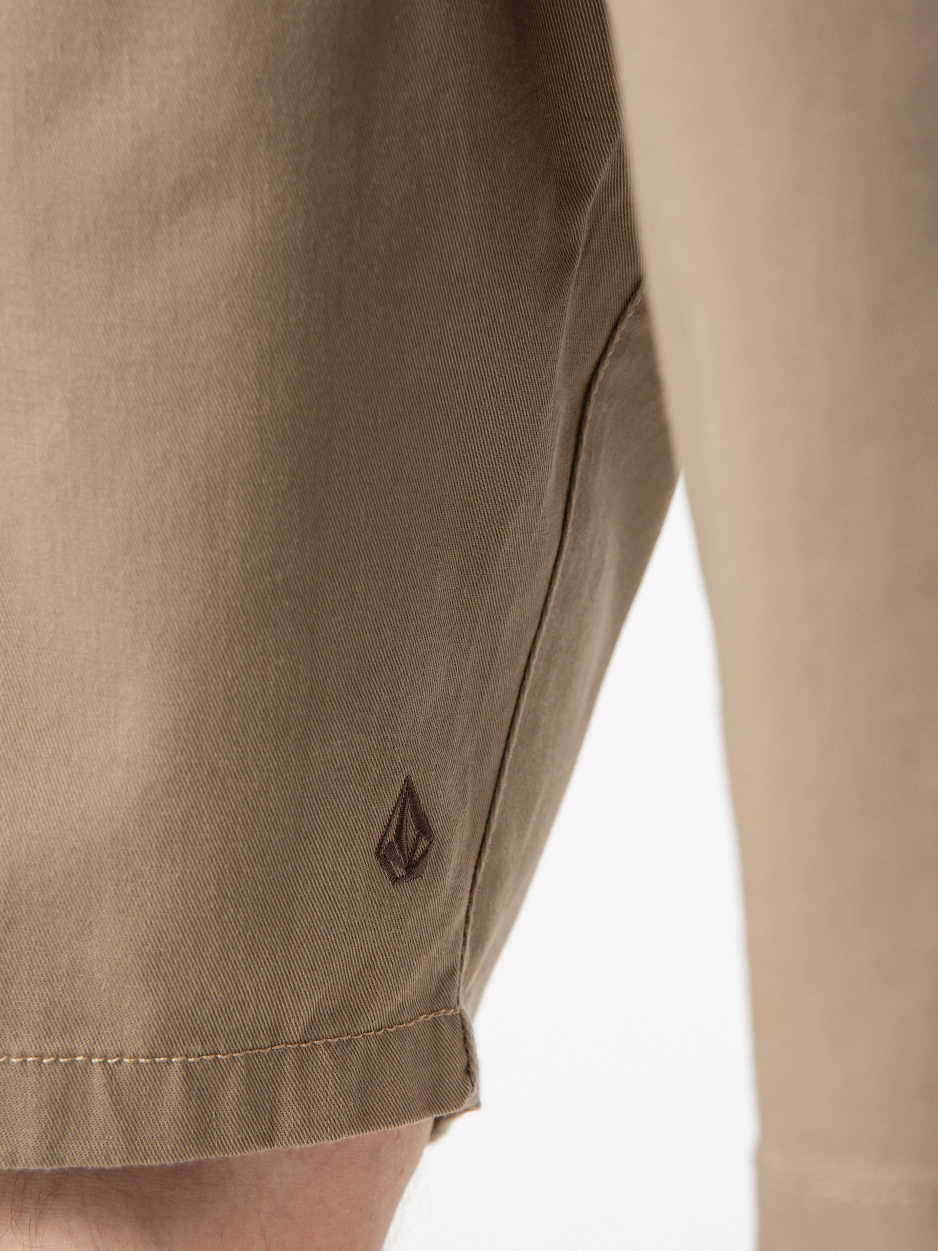 Kraťasy Volcom Frckn Mdn Strch 21 (khaki)