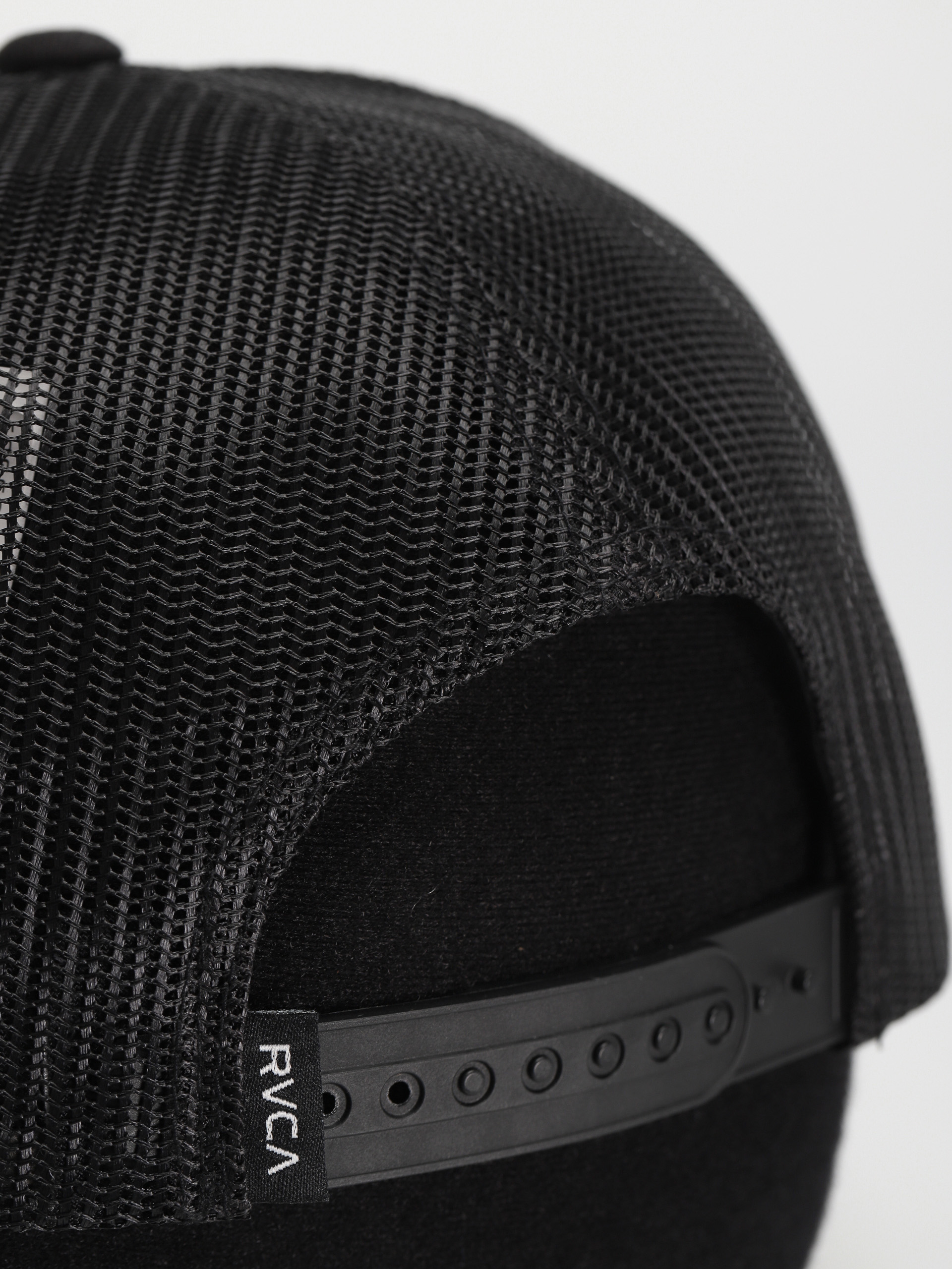Šiltovka RVCA Va All The Way Trucker (black/white)