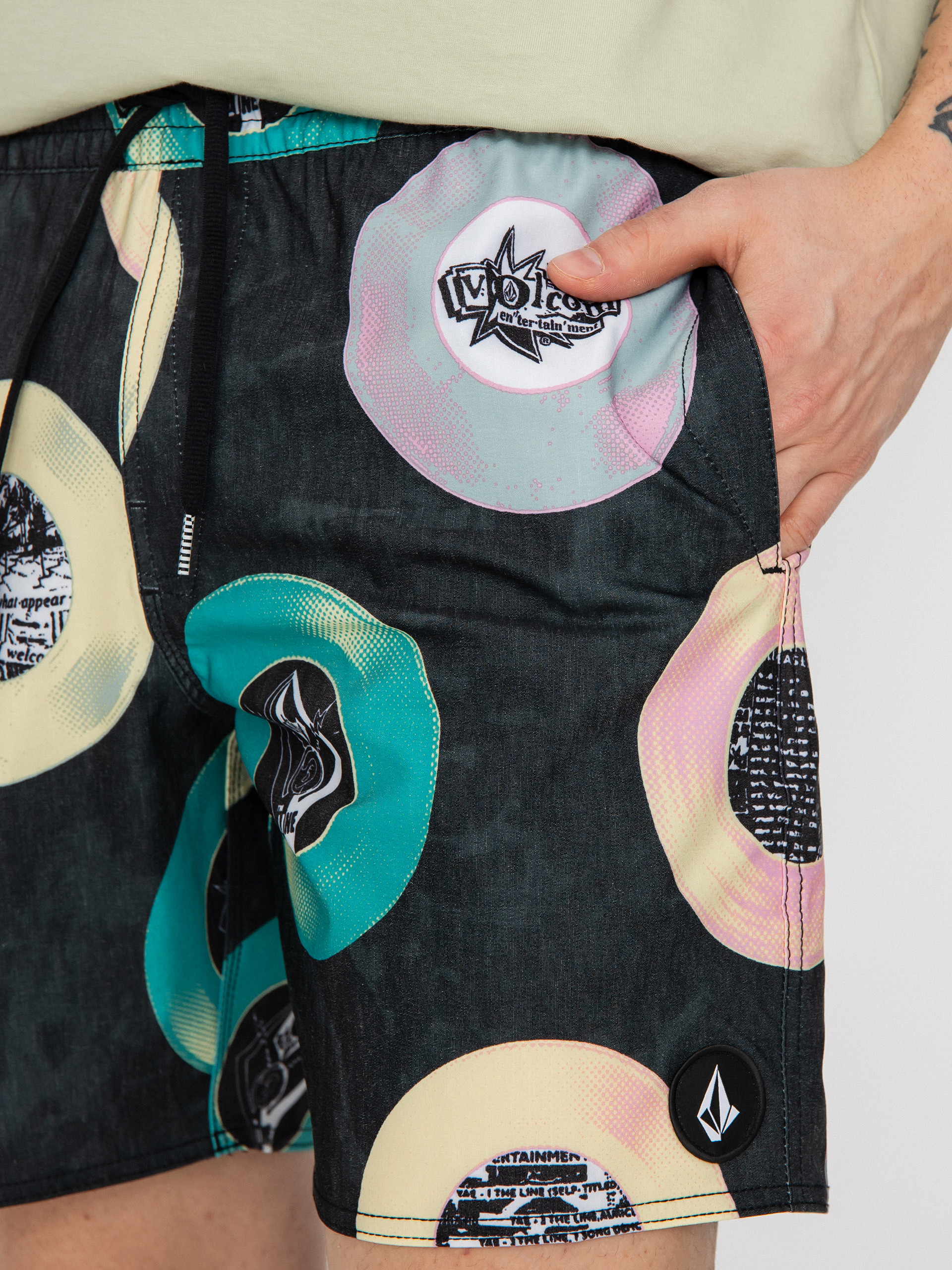 Kraťasy Volcom V Ent Lp Stoney Trunk 17 (black)