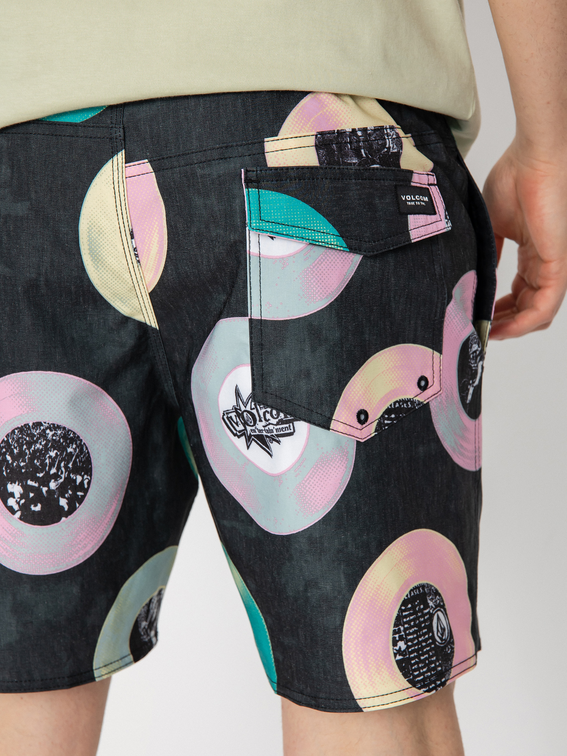 Kraťasy Volcom V Ent Lp Stoney Trunk 17 (black)