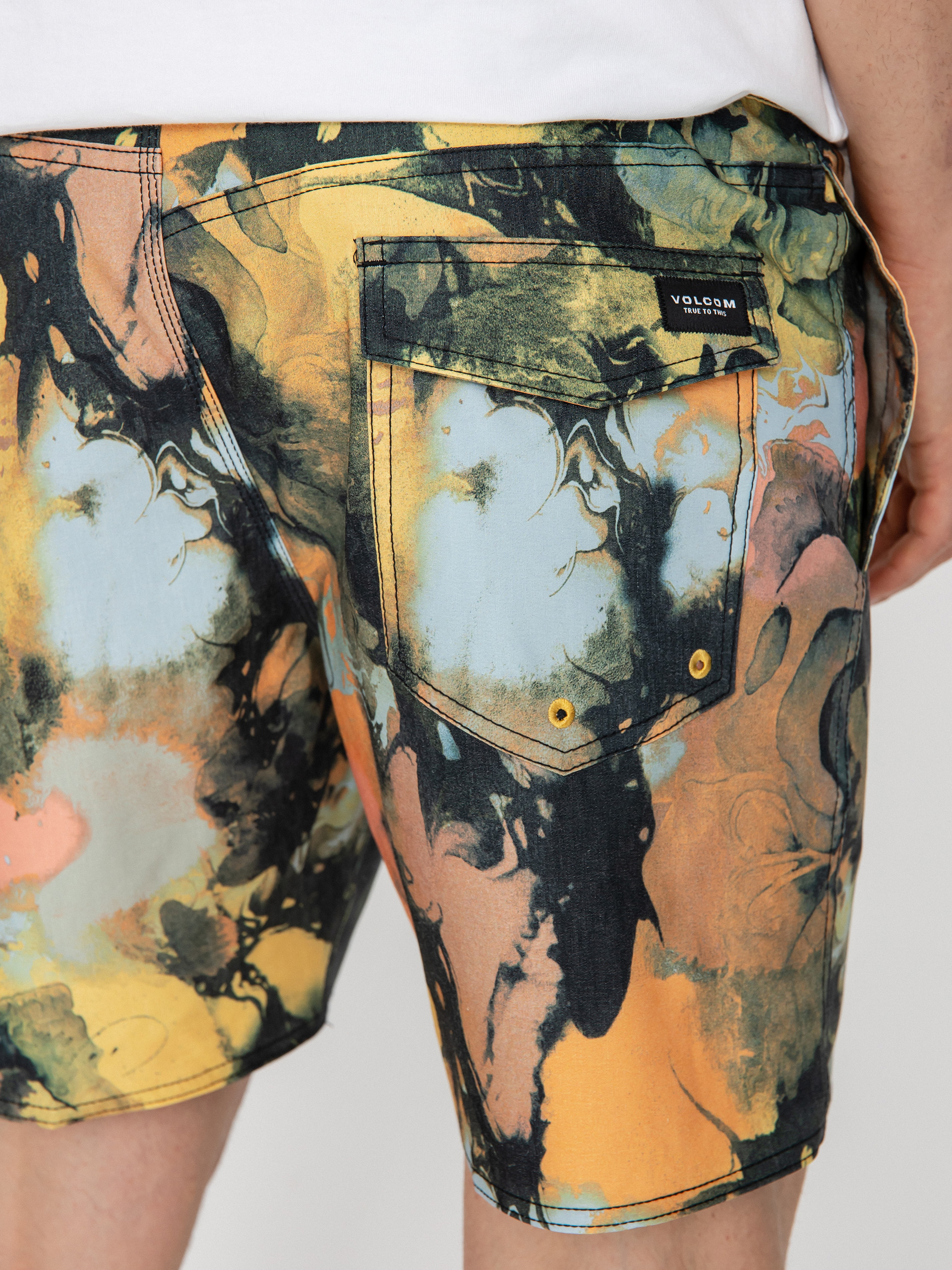 Kraťasy Volcom Chlorine Killer Stoney Trnk 17 (apricot)