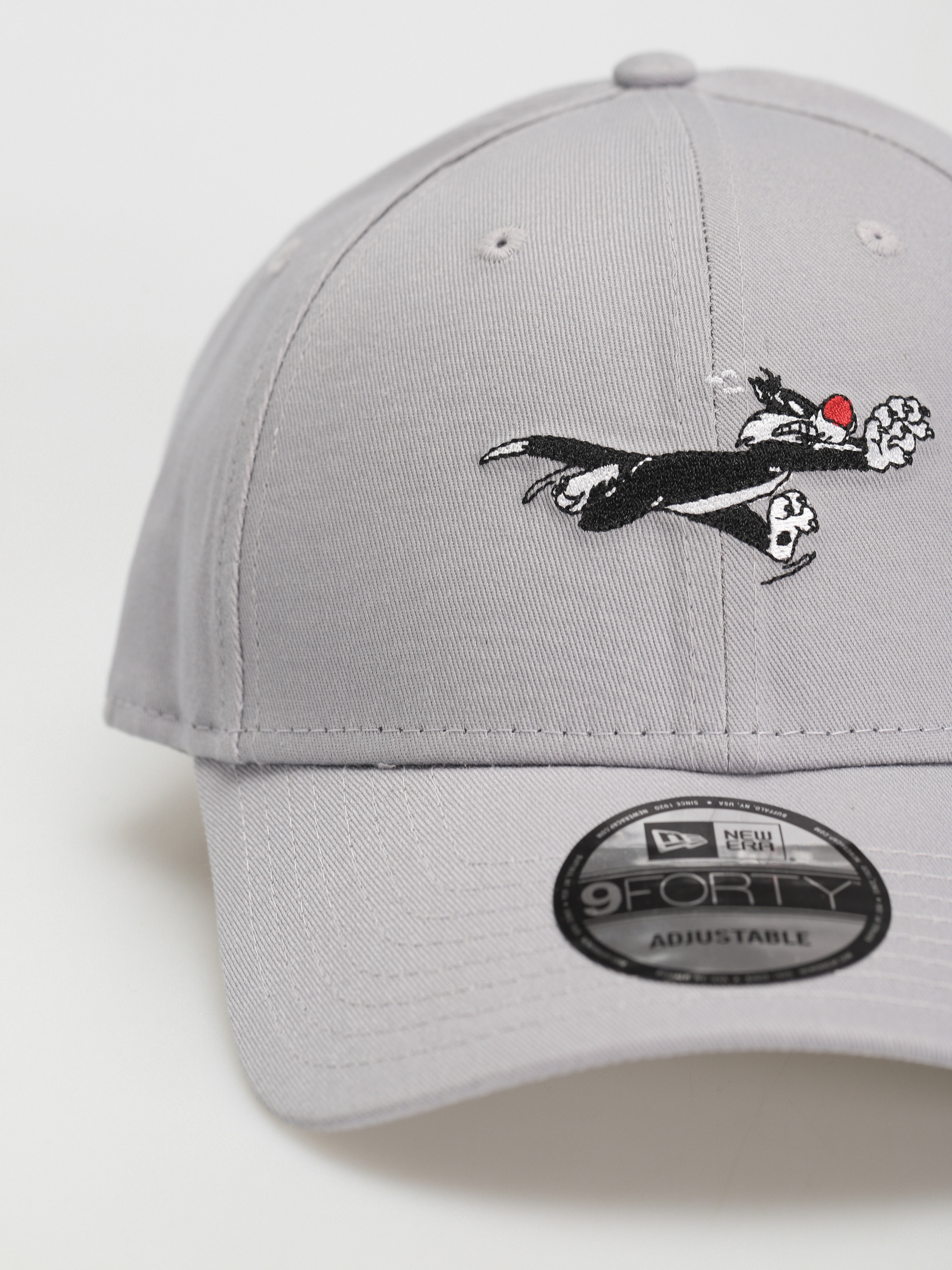 Šiltovka New Era Looney Tunes 9Forty Sylvester (gray)