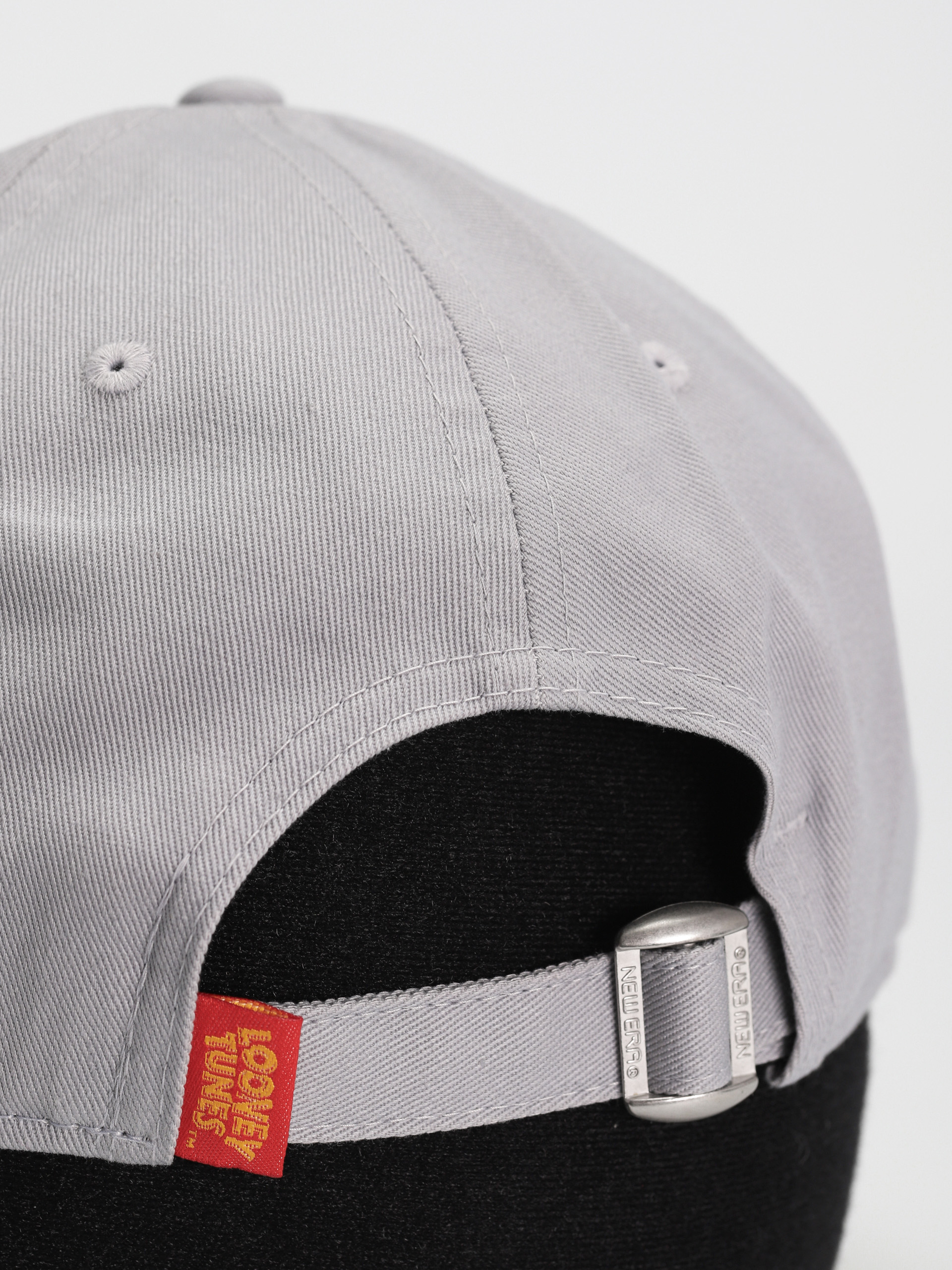 Šiltovka New Era Looney Tunes 9Forty Sylvester (gray)