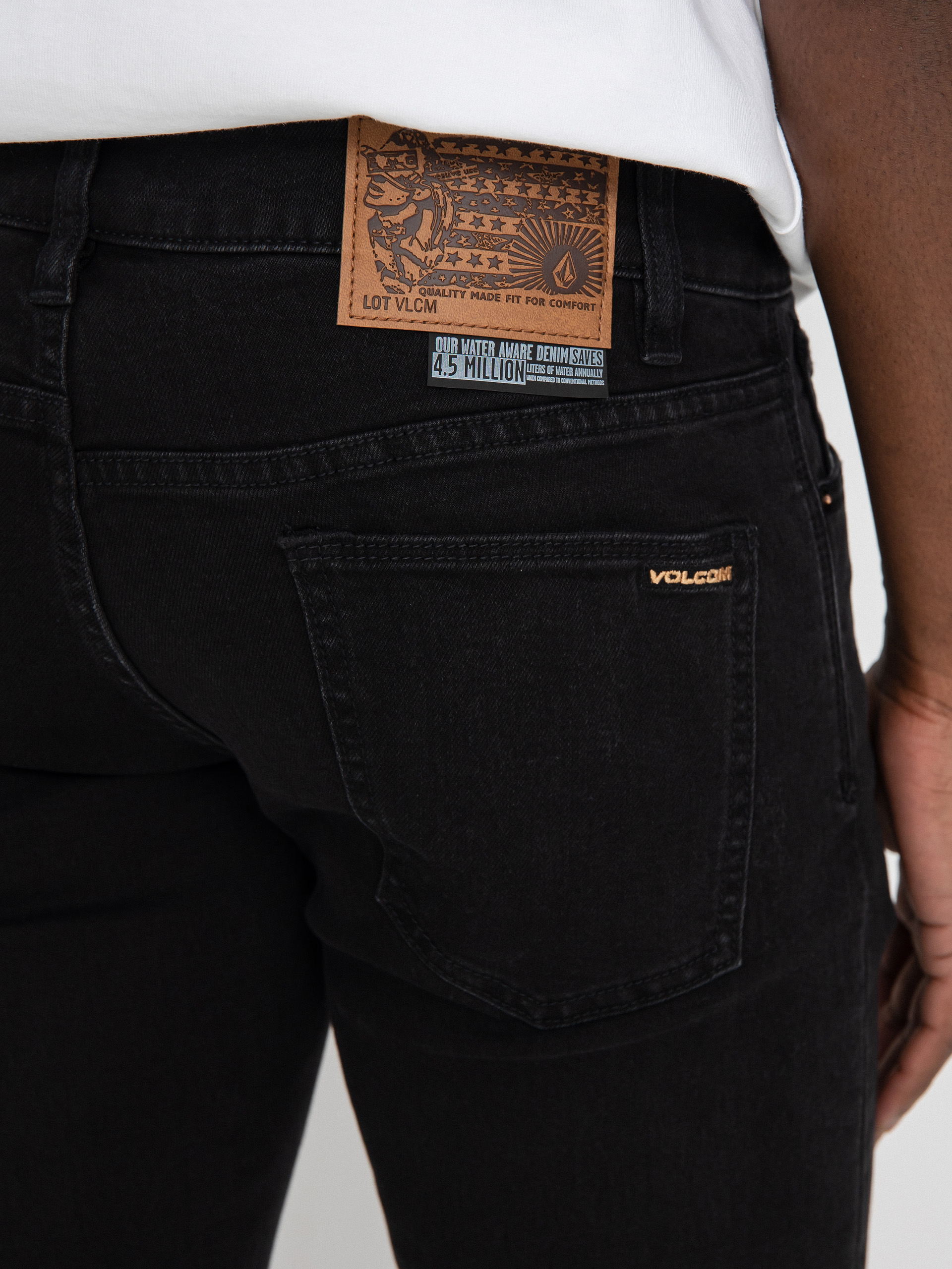 Nohavice Volcom 2X4 Denim (black out)
