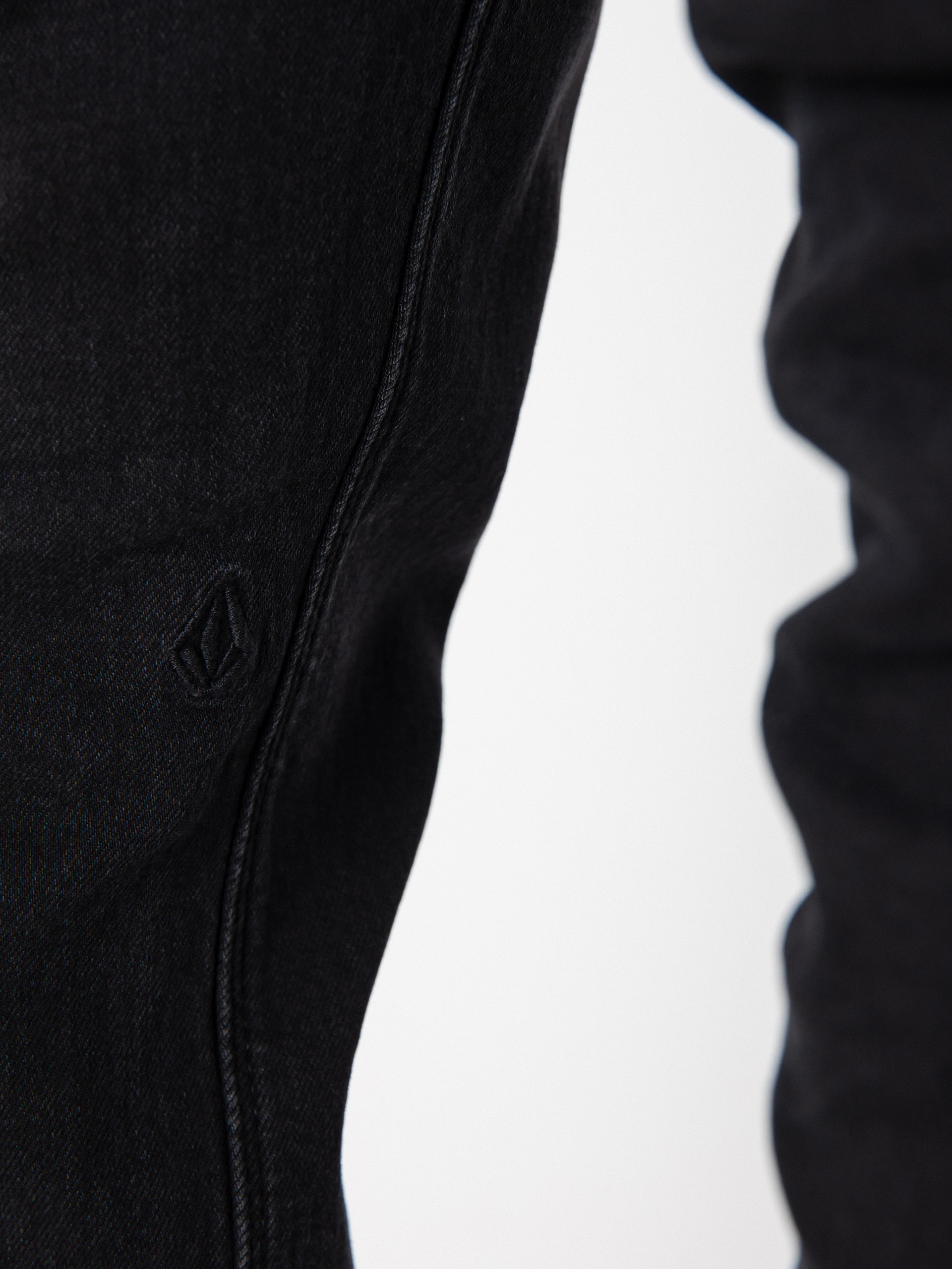 Nohavice Volcom Vorta Denim (black out)