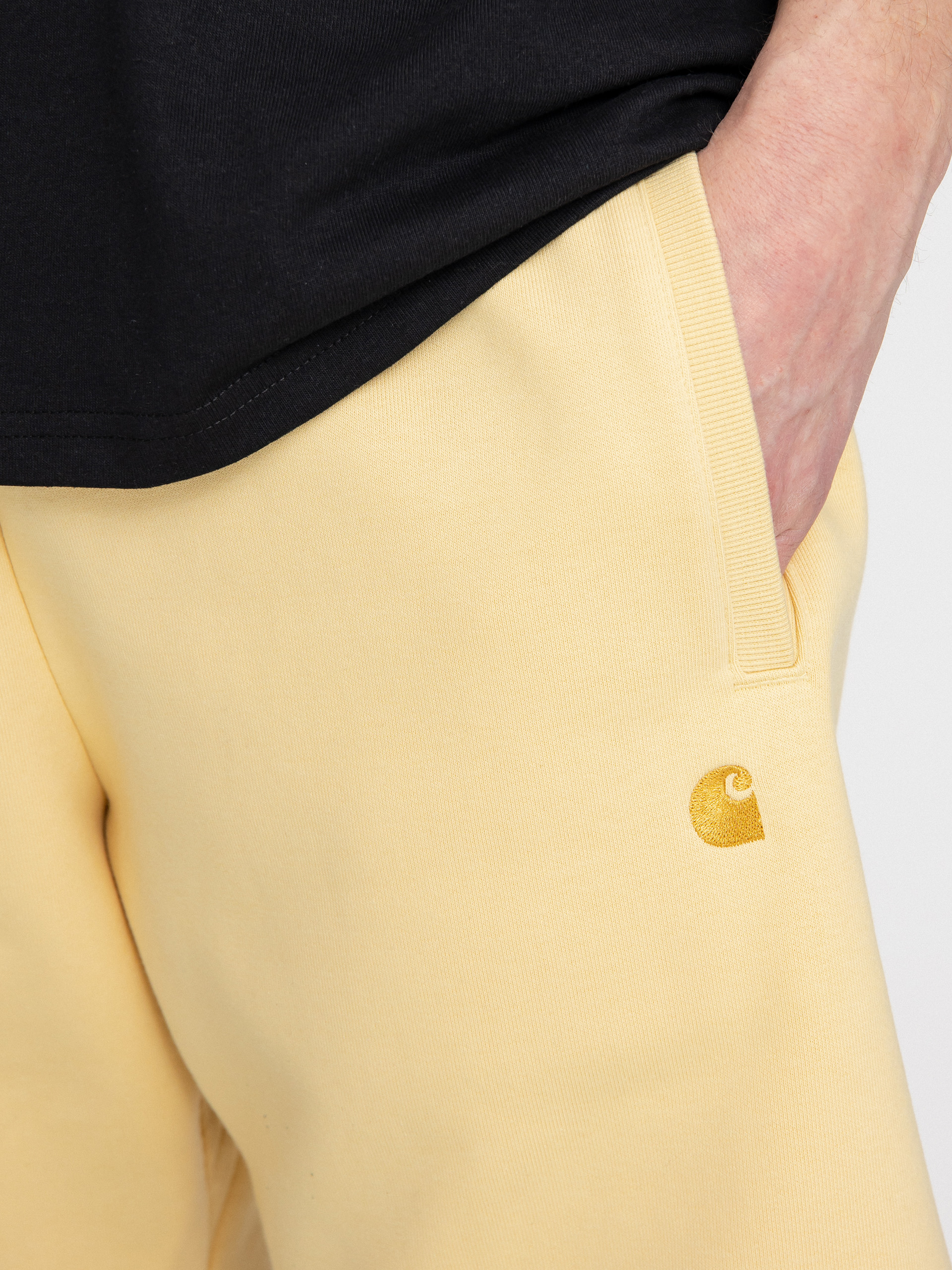 Kraťasy Carhartt WIP Chase (citron/gold)