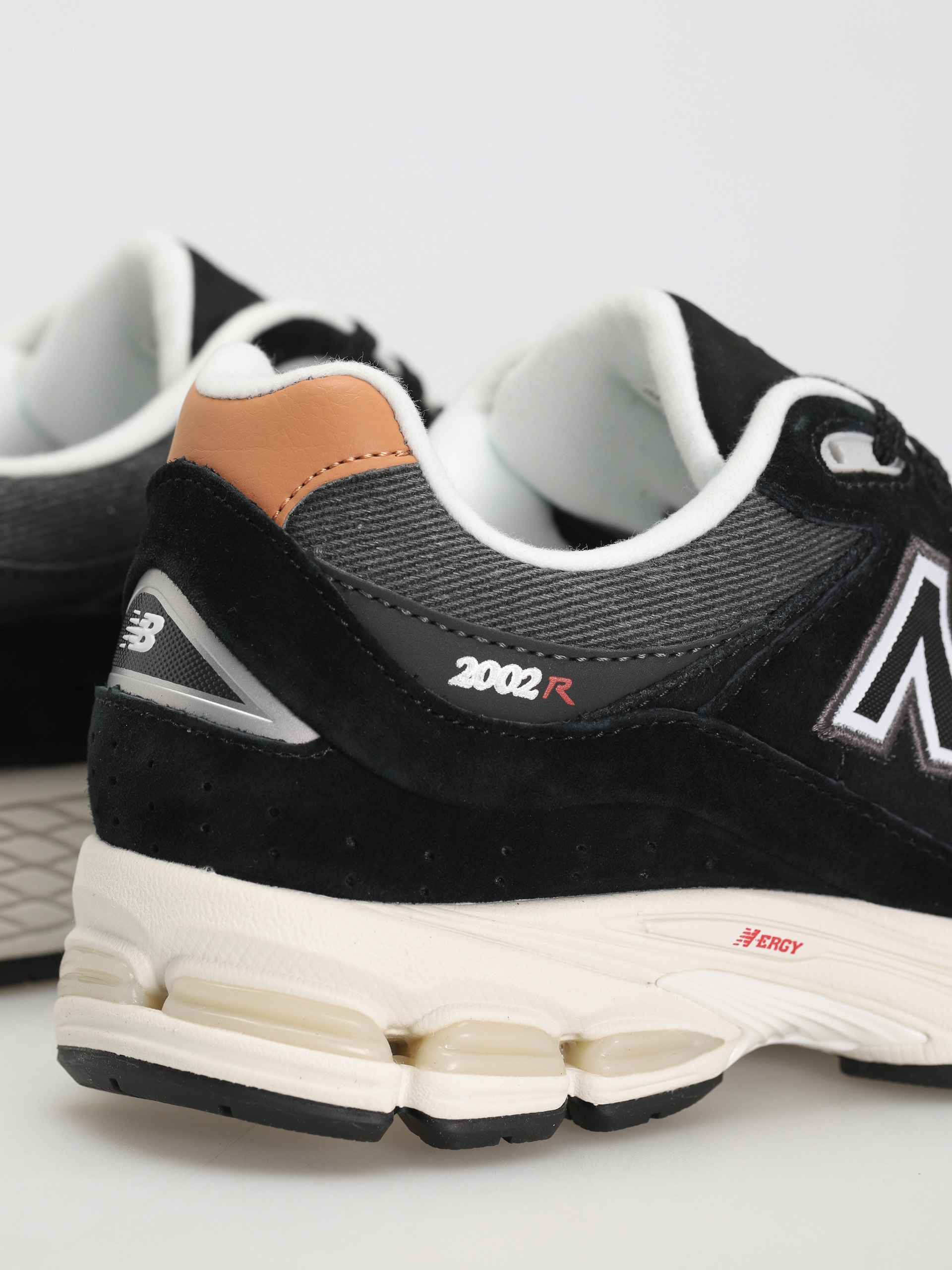 Topánky New Balance 2002R (black)